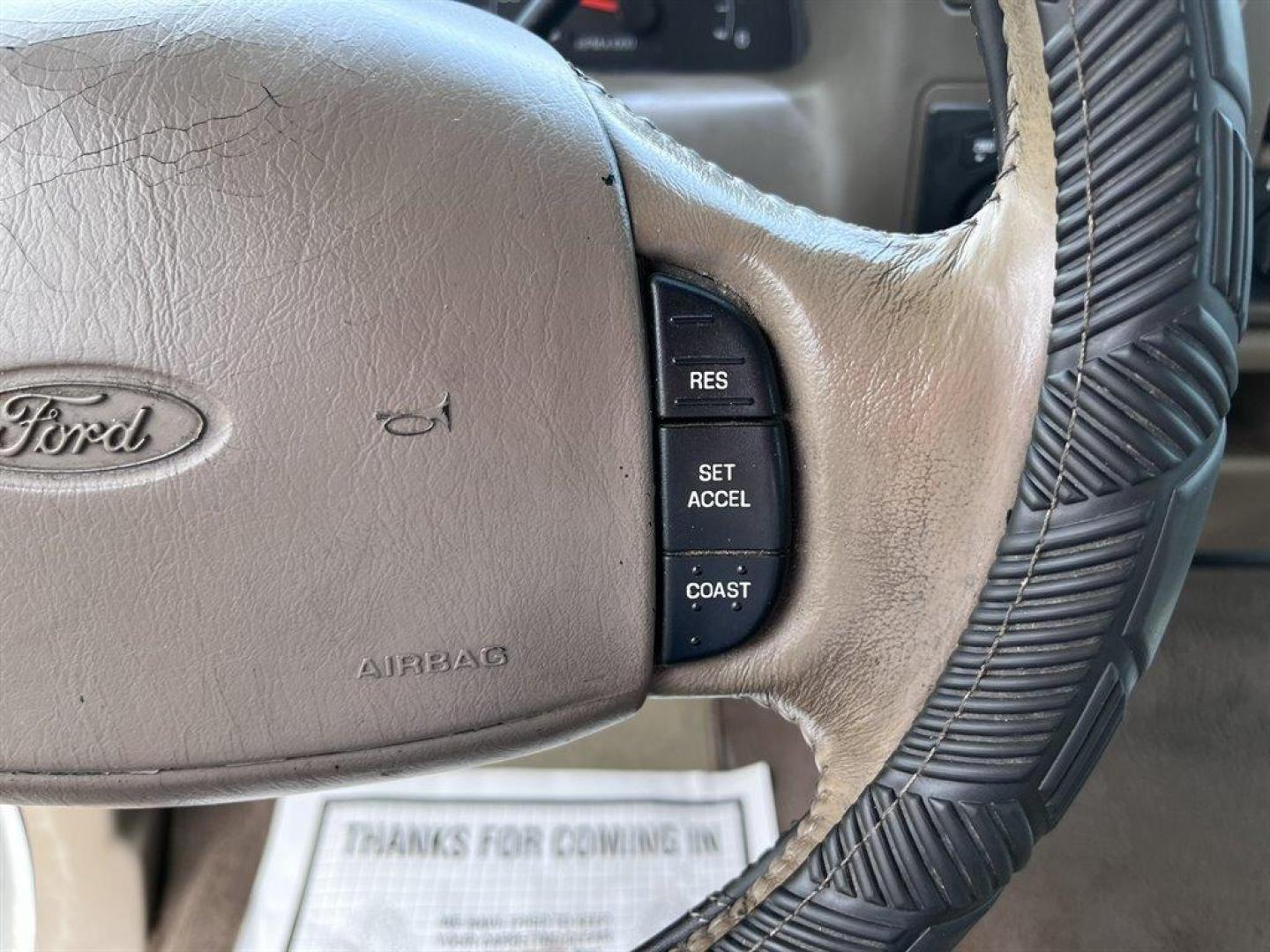 2000 White /Tan Ford F250sd (1FTNX21S7YE) with an 6.8l V10 EFI 6.8l engine, Automatic transmission, located at 745 East Steele Rd., West Columbia, SC, 29170, (803) 755-9148, 33.927212, -81.148483 - Special Internet Price! 2000 Ford F250sd Lariat with AM/FM radio, Cruise control, Air conditioning, Leather interior, Rear split fold up bench seat, Powered windows, Powered door locks, Plus more! - Photo#9