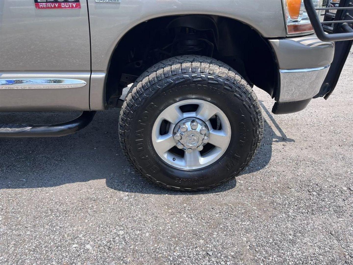 2007 Gold /Tan Dodge RAM 2500 (3D7KS29C87G) with an 5.9l I-6 FI DSL T/C HO 5. engine, Automatic transmission, located at 745 East Steele Rd., West Columbia, SC, 29170, (803) 755-9148, 33.927212, -81.148483 - Special Internet Price! 2007 Dodge RAM 2500 SLT with AM/FM radio, Cruise control, Manual air conditioning, Cloth interior, Powered driver seat, Rear split bench seat, Rear entertainment, Powered windows, Powered door locks, Plus more! - Photo#36