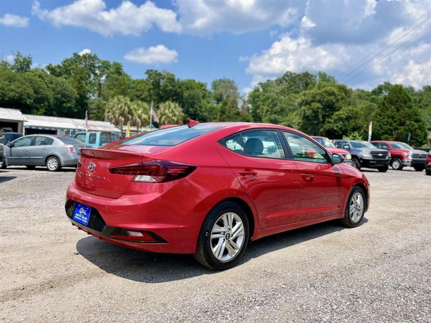 2020 Red /Grey Hyundai Elantra (5NPD84LF2LH) with an 2.0l I-4 MPI Dohc 2.0l engine, Automatic transmission, located at 745 East Steele Rd., West Columbia, SC, 29170, (803) 755-9148, 33.927212, -81.148483 - Special Internet Price! 2020 Hyundai Elantra SEL with Bluetooth, Backup camera, Cruise control, Automatic air conditioning, Keyless entry, Powered driver seat, Cloth interior, Rear bench seat, Powered windows, Powered door locks, Plus more! - Photo#2