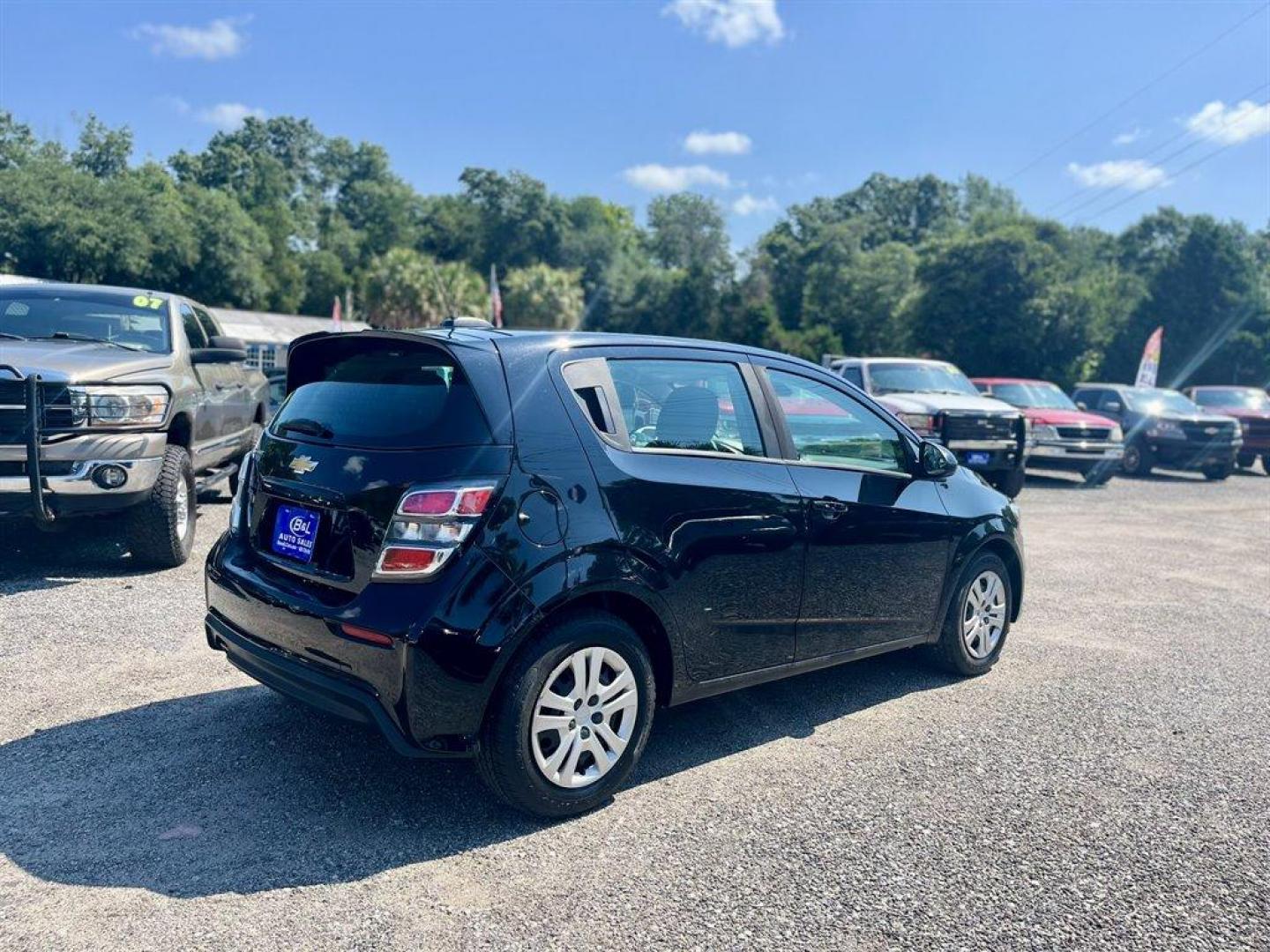 2020 Black /Grey Chevrolet Sonic (1G1JG6SB4L4) with an 1.4l I-4 MFI Dohc T/C 1.4 engine, Automatic transmission, located at 745 East Steele Rd., West Columbia, SC, 29170, (803) 755-9148, 33.927212, -81.148483 - Special Internet Price! 2020 Chevrolet Sonic LT with AM/FM radio, Backup camera, Cruise control, Cloth interior, Hatchback, Manual air conditioning, Manual windows, Powered door locks, Plus more! - Photo#2