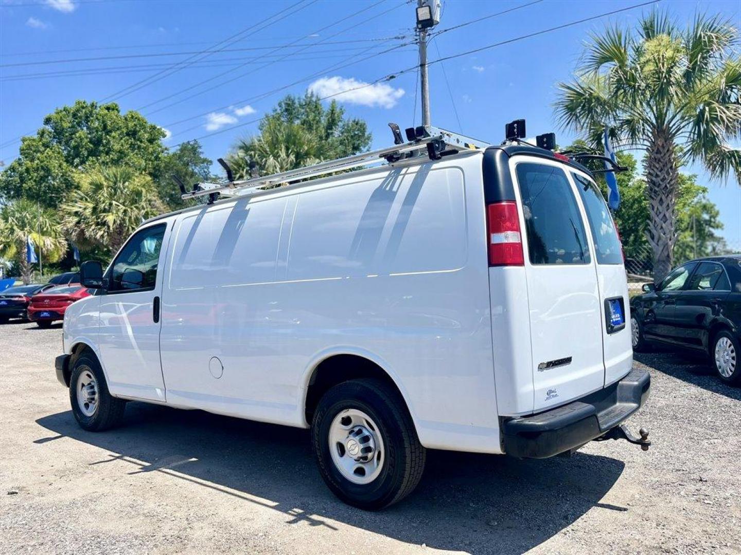 2018 White /Grey Chevrolet Express Cargo (1GCWGAFGXJ1) with an 6.0l V8 SFI OHV Flex 6.0l engine, Automatic transmission, located at 745 East Steele Rd., West Columbia, SC, 29170, (803) 755-9148, 33.927212, -81.148483 - Special Internet Price! 2018 Chevrolet Express Cargo G2500 with AM/FM radio, Backup camera, Leather interior, Roof rack, Plenty of storage, Powered windows, Powered door locks, Plus more! - Photo#1