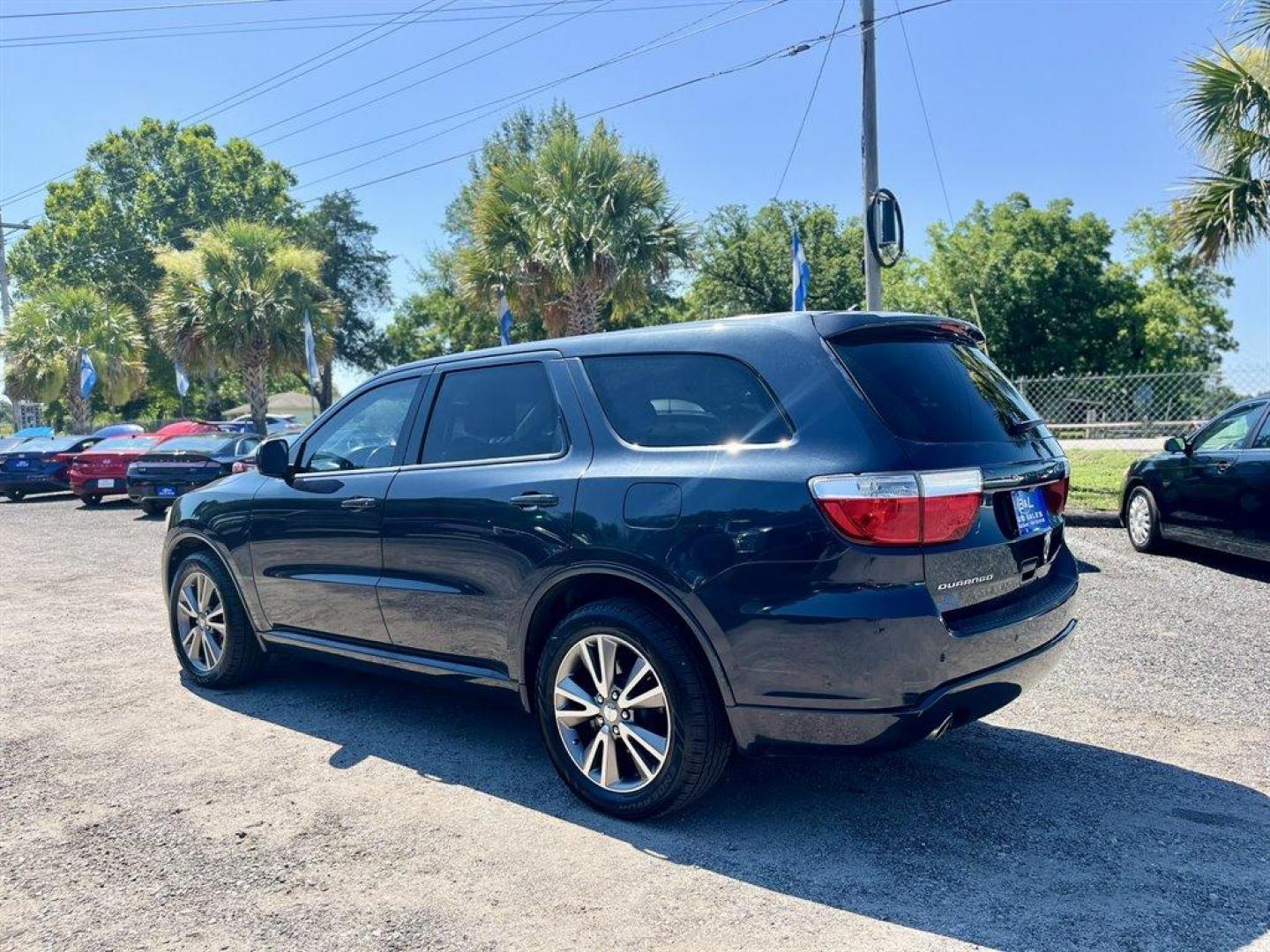 2013 Black /Black Dodge Durango (1C4RDHAG7DC) with an 3.6l V6 MPI Dohc 3.6l engine, Automatic transmission, located at 745 East Steele Rd., West Columbia, SC, 29170, (803) 755-9148, 33.927212, -81.148483 - Special Internet Price! 2013 Dodge Durango SXT with AM/FM radio, Cruise control, Keyless entry, Backup camera, Cloth interior, 3rd row seating, Air conditioning, Powered windows, Powered door locks, Plus more! - Photo#1