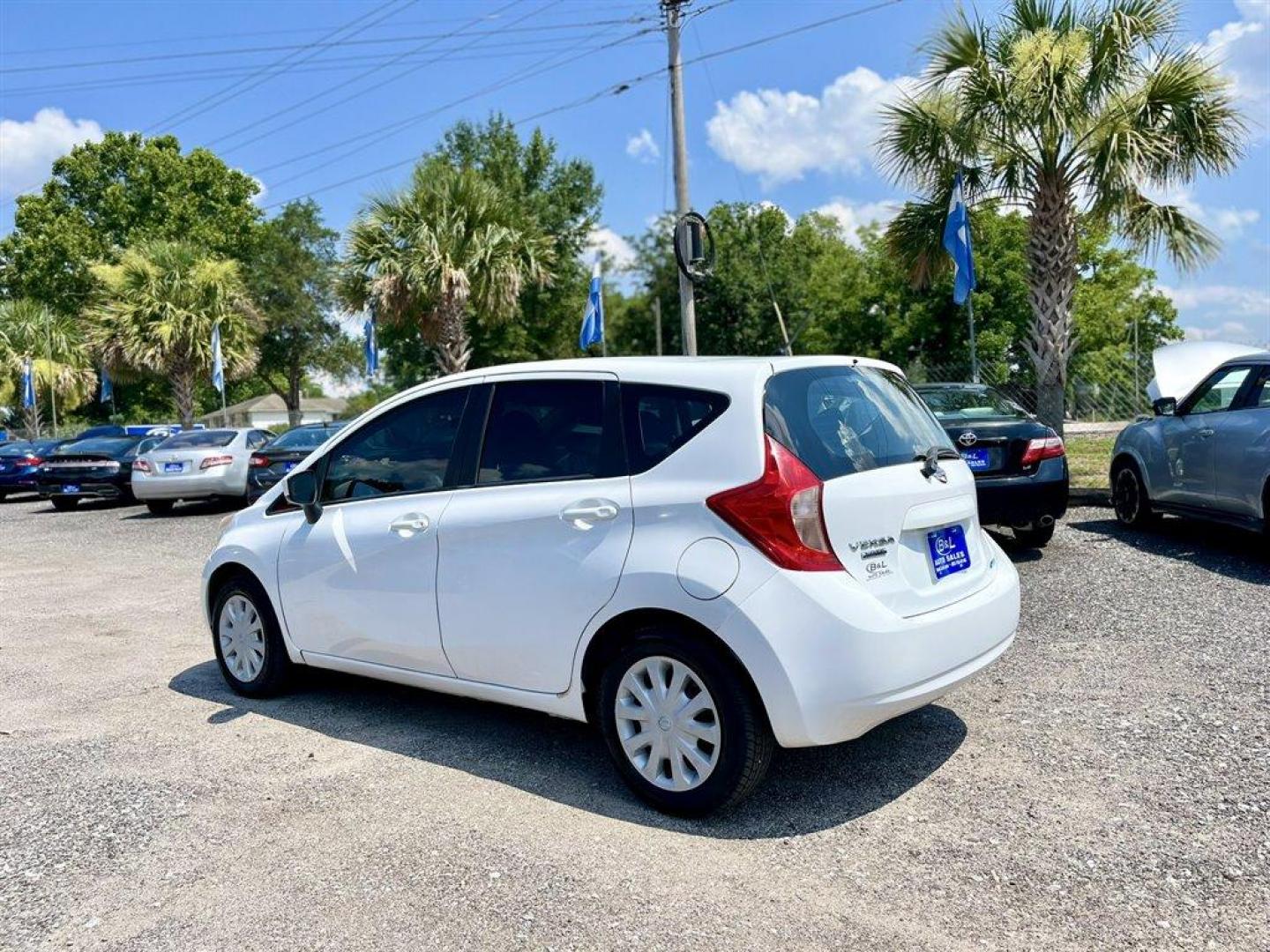 2015 White /Black Nissan Versa Note (3N1CE2CP6FL) with an 1.6l I-4 Smpi Dohc Cvtcs engine, Automatic transmission, located at 745 East Steele Rd., West Columbia, SC, 29170, (803) 755-9148, 33.927212, -81.148483 - Special Internet Price! 2015 Nissan Versa Note with AM/FM radio, Cruise control, Cloth interior, Hatchback, Powered windows, Powered doors, Plus more! - Photo#1