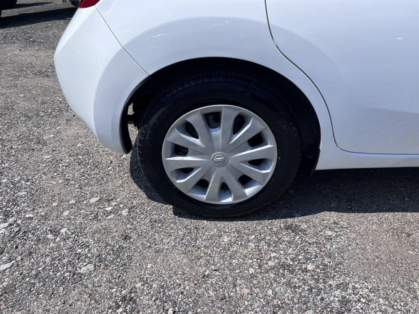 2015 White /Black Nissan Versa Note (3N1CE2CP6FL) with an 1.6l I-4 Smpi Dohc Cvtcs engine, Automatic transmission, located at 745 East Steele Rd., West Columbia, SC, 29170, (803) 755-9148, 33.927212, -81.148483 - Special Internet Price! 2015 Nissan Versa Note with AM/FM radio, Cruise control, Cloth interior, Hatchback, Powered windows, Powered doors, Plus more! - Photo#29