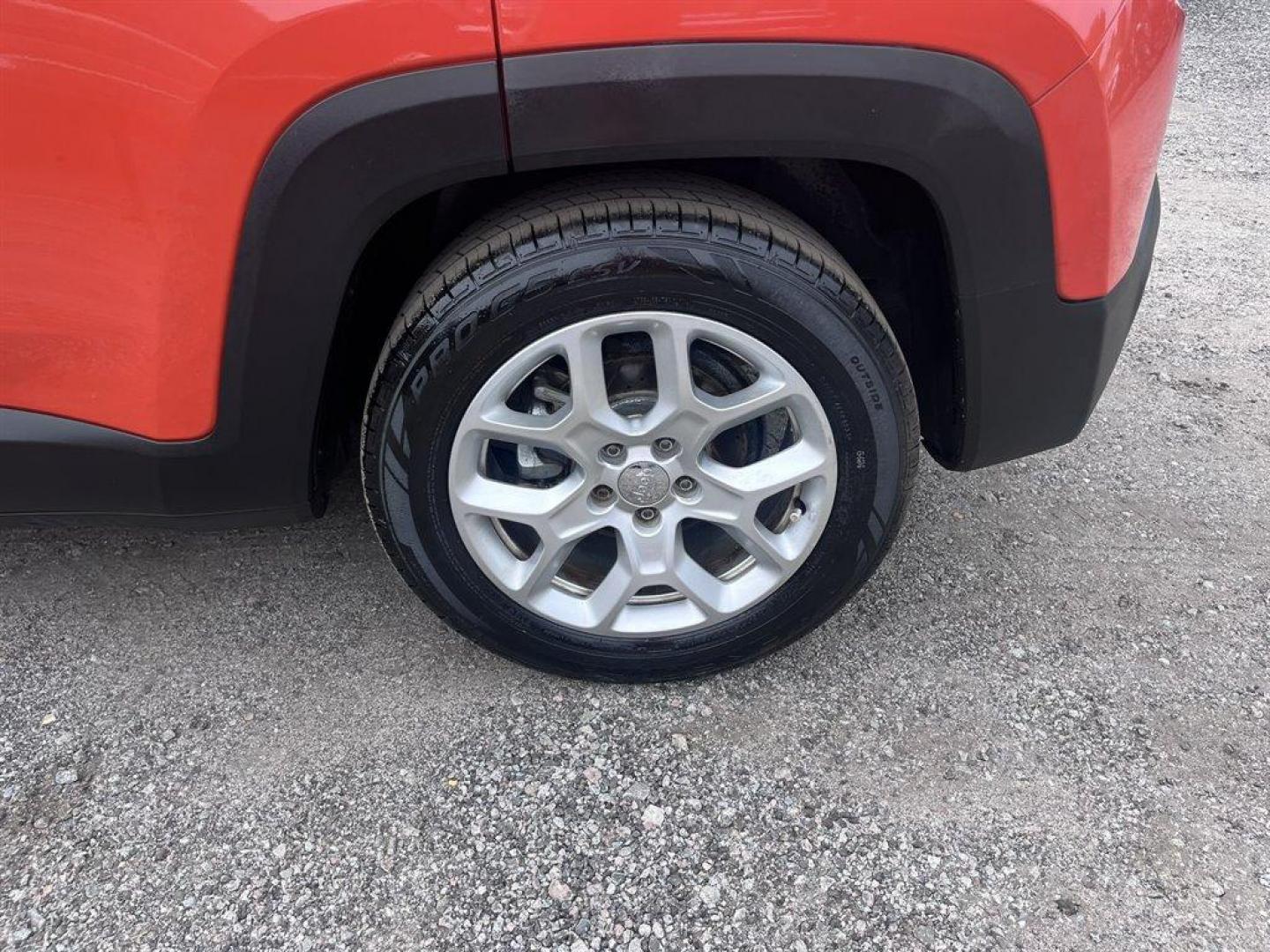 2015 Orange /Grey Jeep Renegade (ZACCJABT0FP) with an 2.4l I-4 Smpi Dohc 2.4l engine, Automatic transmission, located at 745 East Steele Rd., West Columbia, SC, 29170, (803) 755-9148, 33.927212, -81.148483 - Special Internet Price! 2015 Jeep Renegade Latitude with AM/FM radio, Backup camera, Cruise control, Automatic air conditioning, Push to start, Keyless entry, Cloth interior, Powered windows, Powered door locks, Plus more! - Photo#31