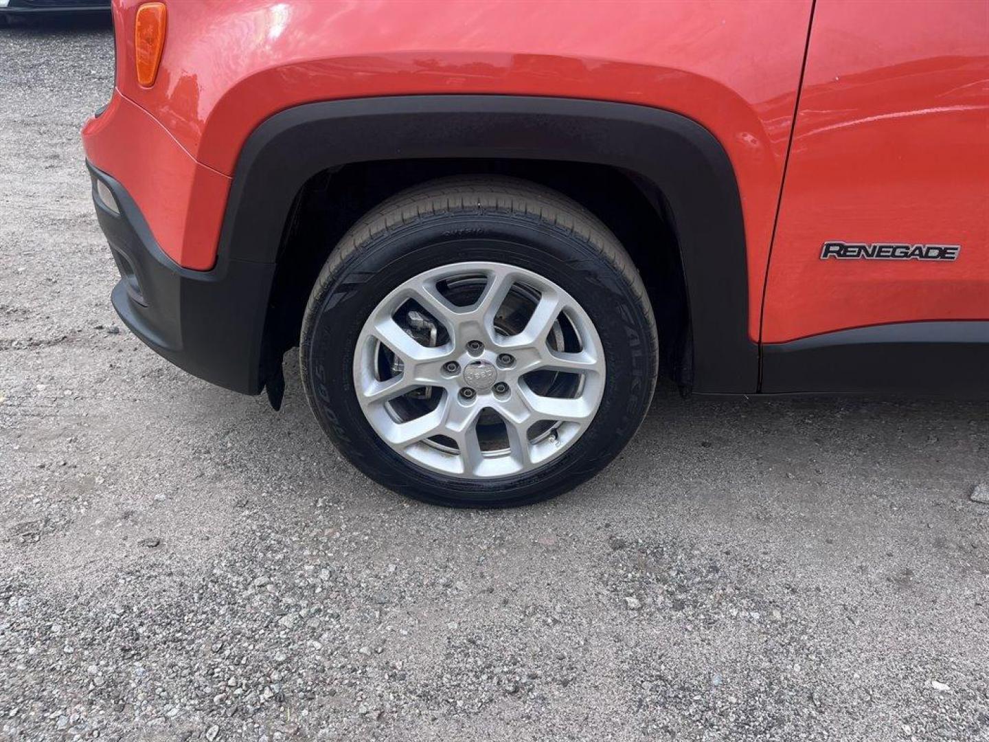 2015 Orange /Grey Jeep Renegade (ZACCJABT0FP) with an 2.4l I-4 Smpi Dohc 2.4l engine, Automatic transmission, located at 745 East Steele Rd., West Columbia, SC, 29170, (803) 755-9148, 33.927212, -81.148483 - Special Internet Price! 2015 Jeep Renegade Latitude with AM/FM radio, Backup camera, Cruise control, Automatic air conditioning, Push to start, Keyless entry, Cloth interior, Powered windows, Powered door locks, Plus more! - Photo#32