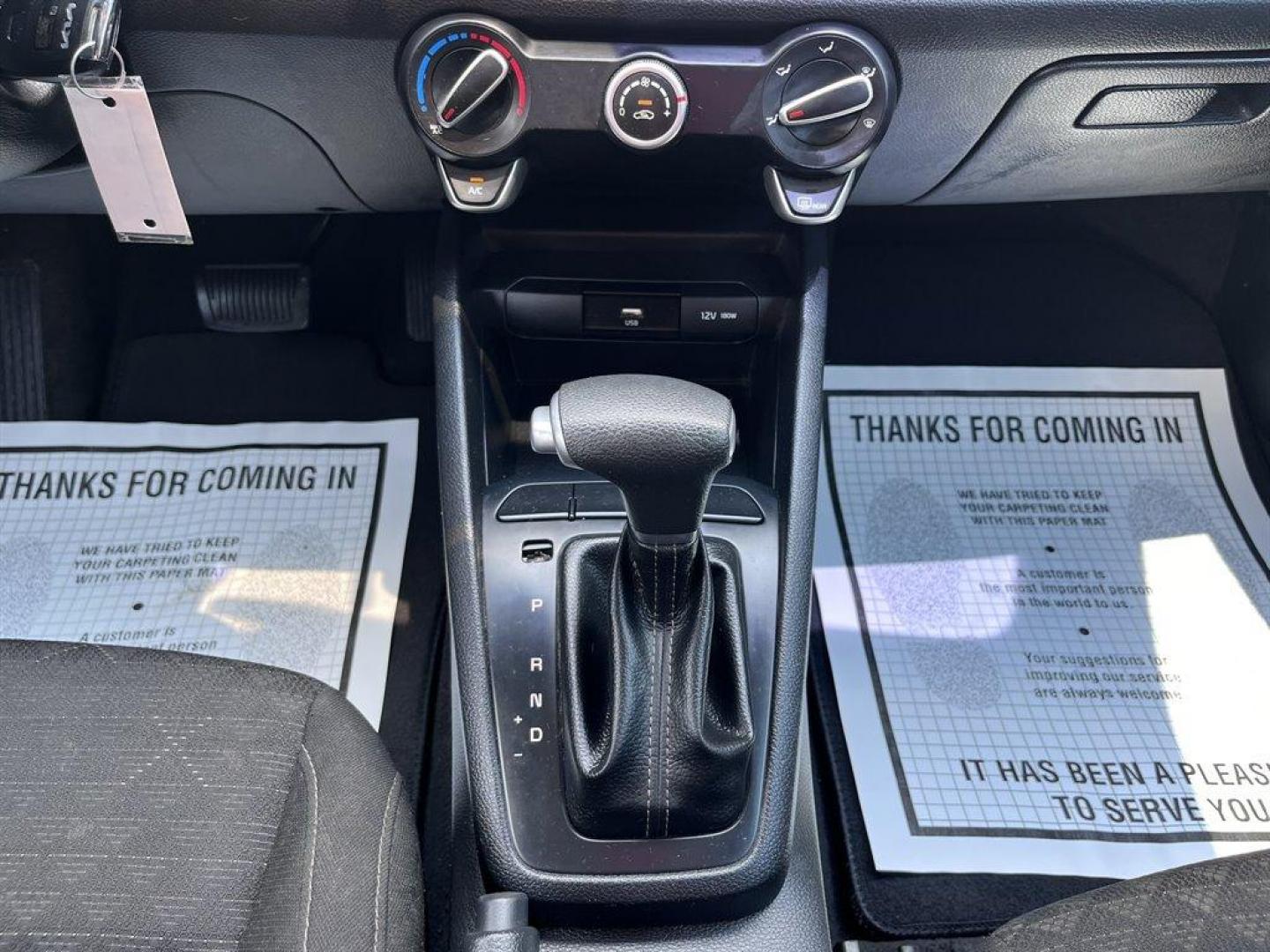 2022 Silver /Black Kia Rio (3KPA24ADXNE) with an 1.6l I-4 DI Dohc Cvvt 1.6 engine, Automatic transmission, located at 745 East Steele Rd., West Columbia, SC, 29170, (803) 755-9148, 33.927212, -81.148483 - Special Internet Price! 2022 Kia Rio with Bluetooth, AM/FM radio, Cruise control, Backup camera, Manual air conditioning, Cloth interior, Powered windows, Powered door locks, Plus more! - Photo#13