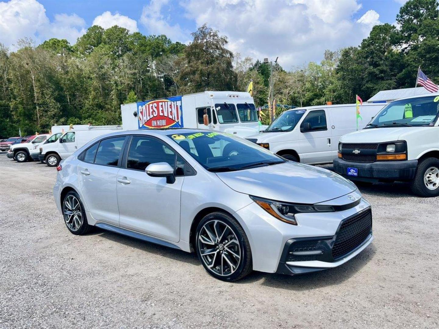 2021 Silver /Black Toyota Corolla (5YFP4MCE1MP) with an 2.0l I-4 DI Dohc 2.0l engine, Automatic transmission, located at 745 East Steele Rd., West Columbia, SC, 29170, (803) 755-9148, 33.927212, -81.148483 - Special Internet Price! 2021 Toyota Corolla with AM/FM radio, Auto air condition, Cruise control, Sunroof, Backup camera, Cloth interior, Push to start, Keyless entry, Powered windows, Powered door locks, Plus more! - Photo#5