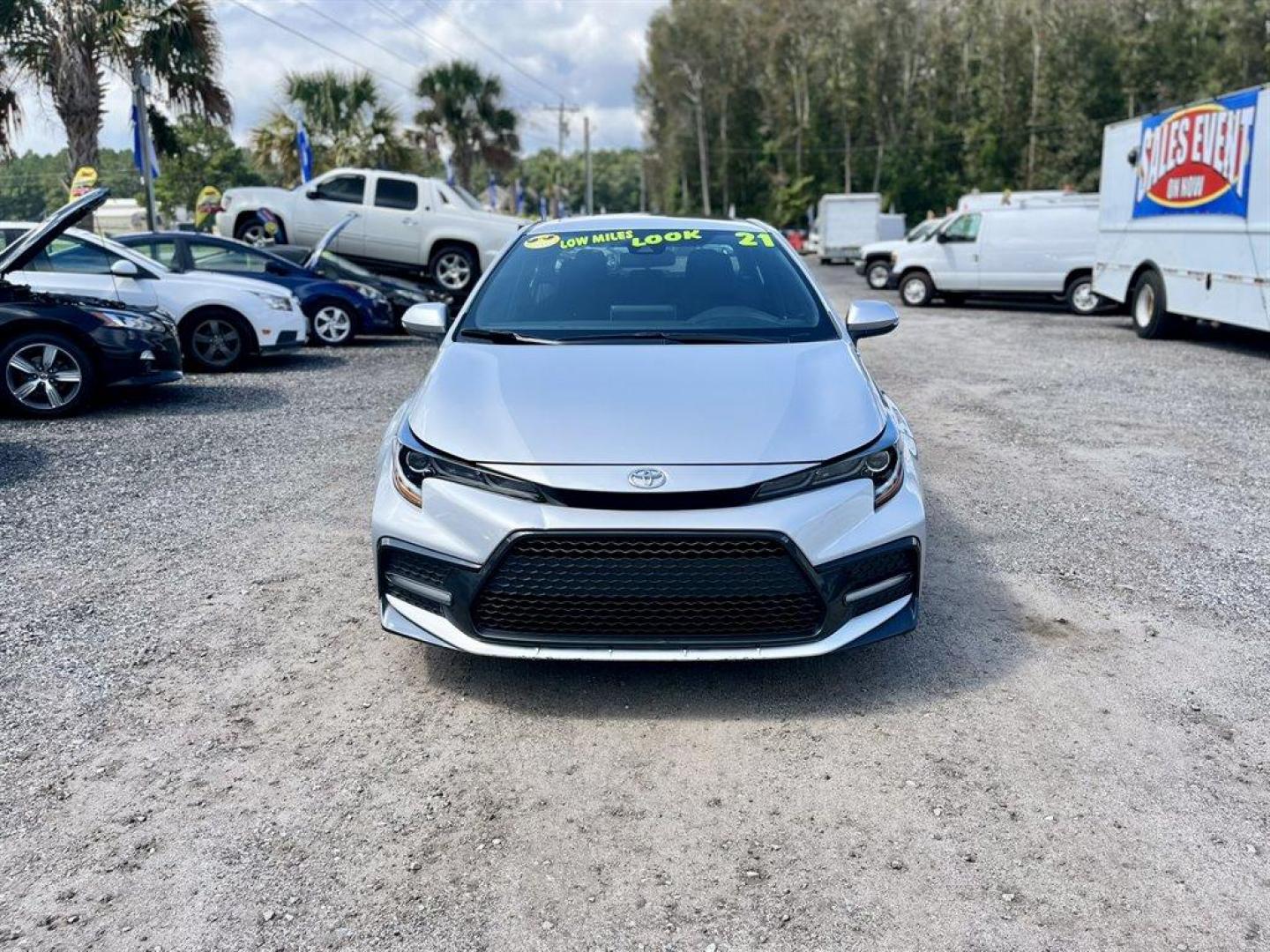 2021 Silver /Black Toyota Corolla (5YFP4MCE1MP) with an 2.0l I-4 DI Dohc 2.0l engine, Automatic transmission, located at 745 East Steele Rd., West Columbia, SC, 29170, (803) 755-9148, 33.927212, -81.148483 - Special Internet Price! 2021 Toyota Corolla with AM/FM radio, Auto air condition, Cruise control, Sunroof, Backup camera, Cloth interior, Push to start, Keyless entry, Powered windows, Powered door locks, Plus more! - Photo#6