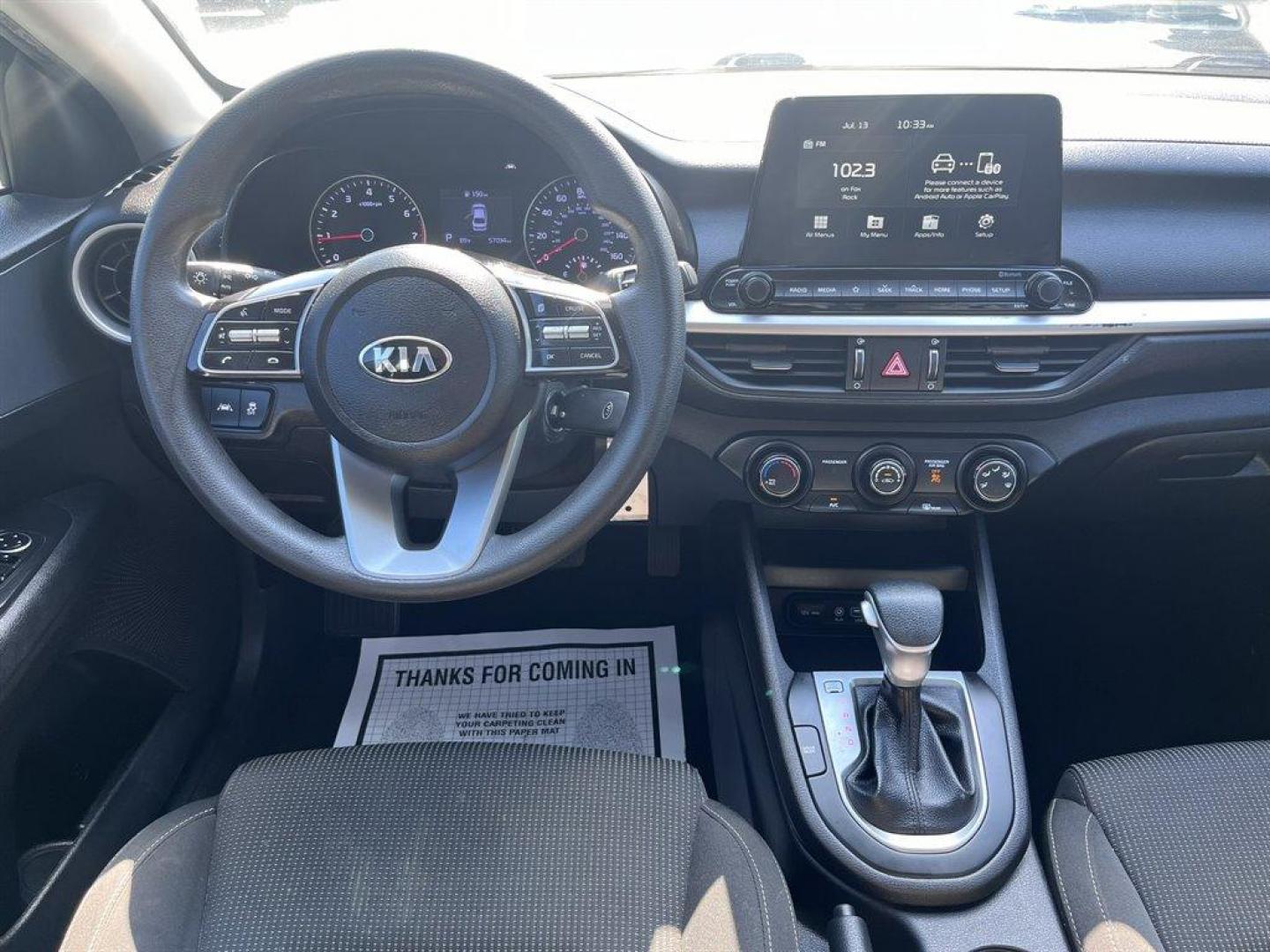 2021 White /Black Kia Forte (3KPF24AD7ME) with an 2.0l I-4 MPI Dohc 2.0l engine, Automatic transmission, located at 745 East Steele Rd., West Columbia, SC, 29170, (803) 755-9148, 33.927212, -81.148483 - Special Internet Price! 2021 Kia Forte FE with Bluetooth, AM/FM radio, Backup camera, Keyless entry, Manual air conditioning, Black cloth interior, Powered windows, Powered door locks, Plus more! - Photo#4