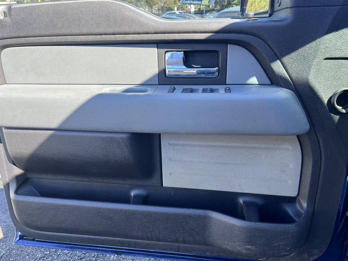 2012 Blue /Grey Ford F150 (1FTFW1CF7CF) with an 5.0l V8 Smpi Dohc Flex 5. engine, Automatic transmission, located at 745 East Steele Rd., West Columbia, SC, 29170, (803) 755-9148, 33.927212, -81.148483 - Special Internet Price! 2012 Ford F150 with AM/FM radio, Bluetooth, Cruise control, Keyless entry, Cloth interior, Seats up to 6, Powered windows, Powered door locks, Plus more! - Photo#18