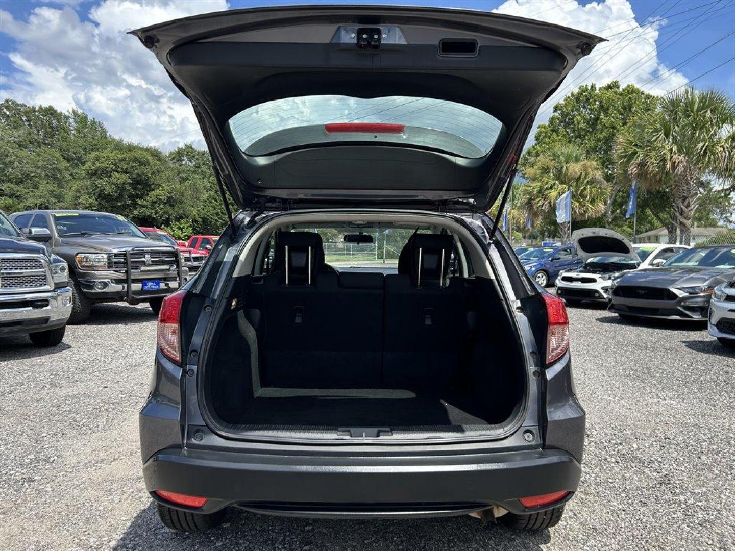 2018 Grey /Grey Honda HR-V (3CZRU6H30JG) with an 1.8l I-4 MPI Sohc 1.8l engine, Automatic transmission, located at 745 East Steele Rd., West Columbia, SC, 29170, (803) 755-9148, 33.927212, -81.148483 - 2018 HONDA HR-V - HAS BACK UP CAMERA, HANDS FREE CALLING, CLOTH INTERIOR PLUS MORE - Photo#27