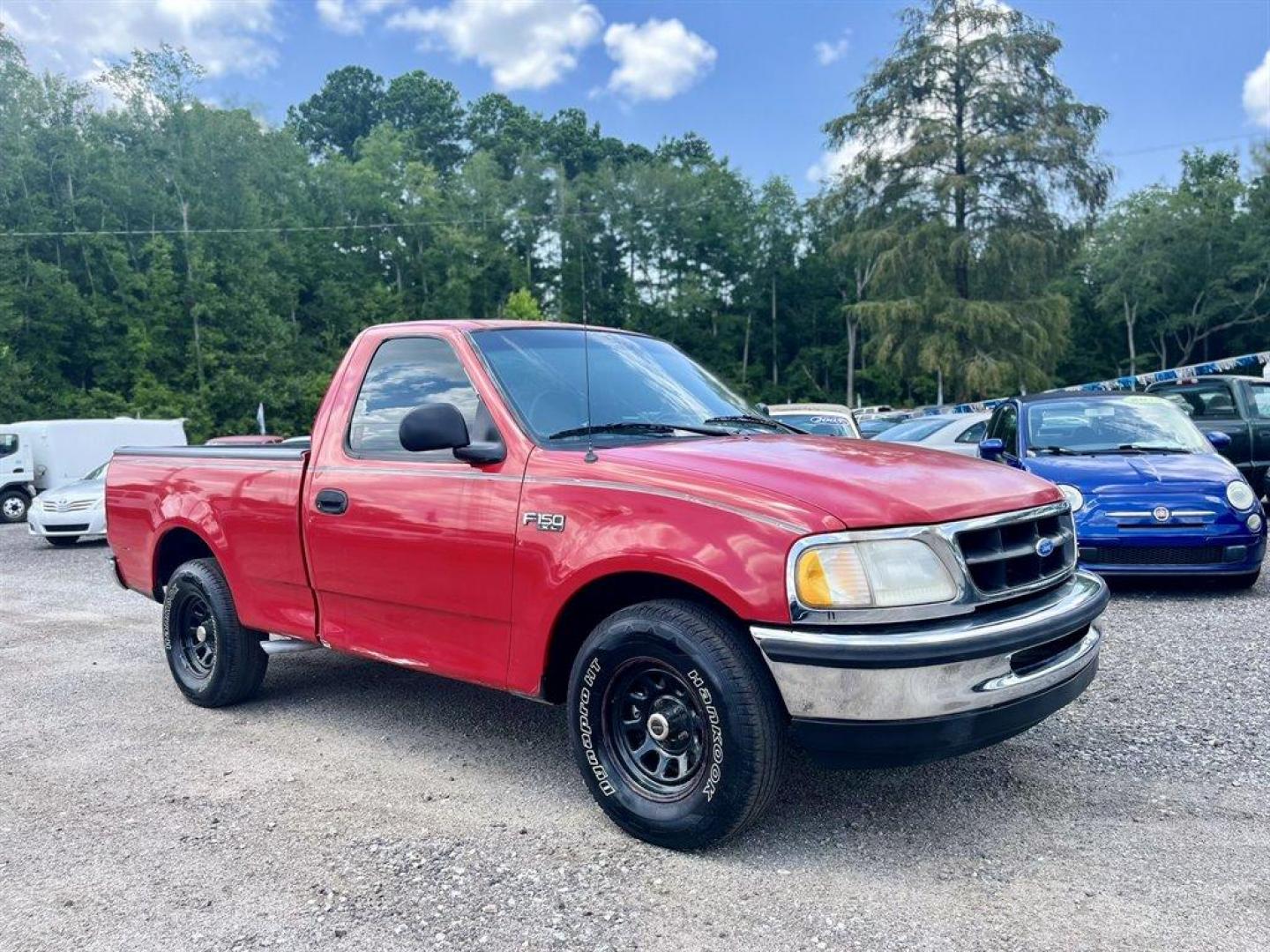 1997 Red /Tan Ford F150 (1FTDF17W0VN) with an 4.6l V8 EFI Sohc 4.6l engine, Automatic transmission, located at 745 East Steele Rd., West Columbia, SC, 29170, (803) 755-9148, 33.927212, -81.148483 - Photo#3