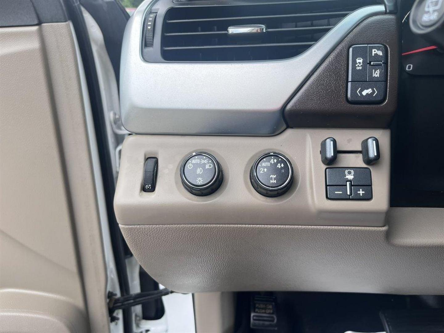 2015 White /Taupe Chevrolet Suburban (1GNSKKKC2FR) with an 5.3l V8 DI VVT Flex 5.3l engine, Automatic transmission, located at 745 East Steele Rd., West Columbia, SC, 29170, (803) 755-9148, 33.927212, -81.148483 - Special Internet Price! 2015 Chevrolet Suburban 1500 LTZ with Bluetooth, Backup camera, Other Apps, Cruise control, Sunroof, Leather interior, Powered driver seat, 3rd row seating, Dual rear entertainment, Powered liftgate, Powered windows, Powered door locks, Plus more! - Photo#19