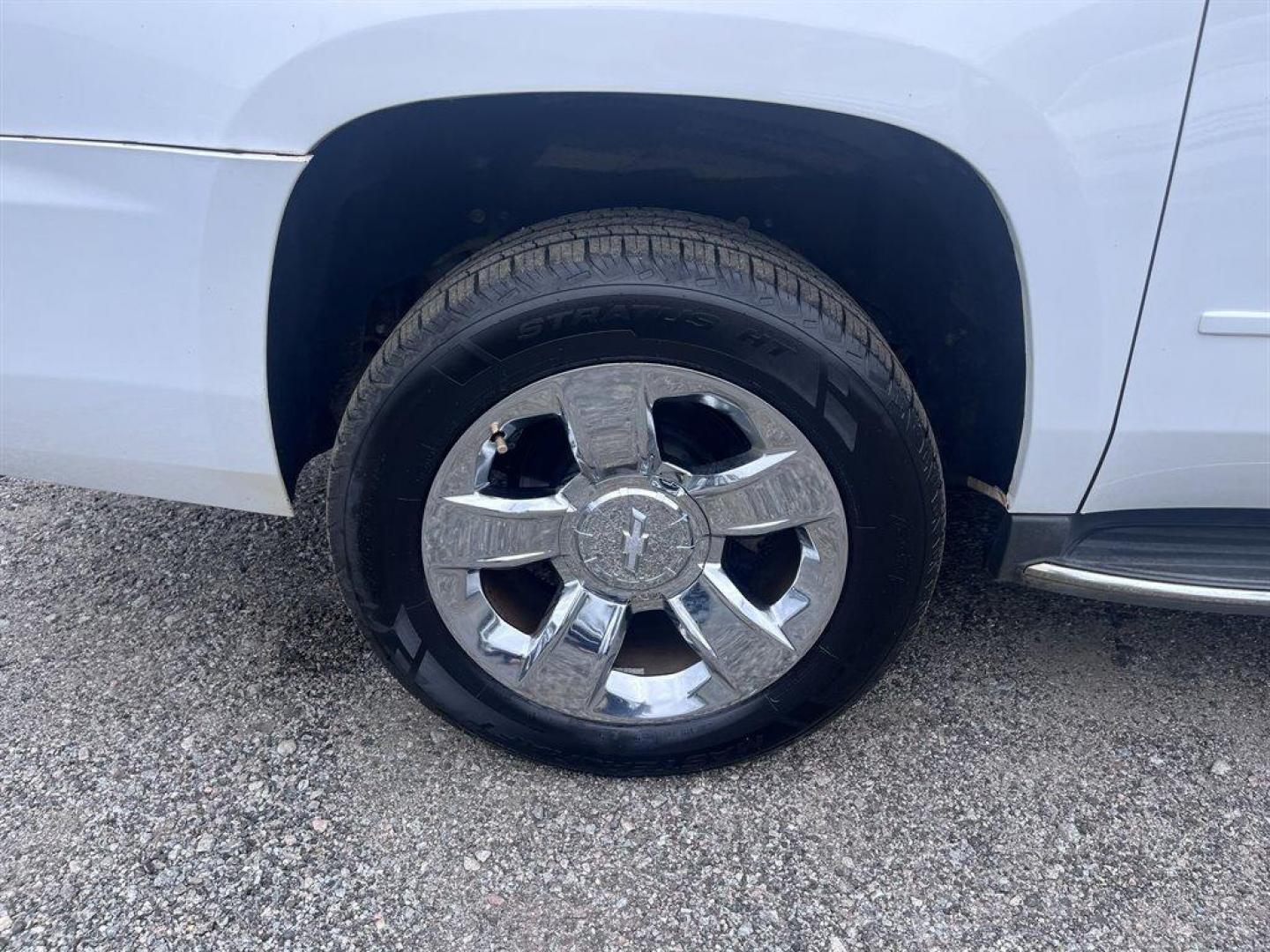 2015 White /Taupe Chevrolet Suburban (1GNSKKKC2FR) with an 5.3l V8 DI VVT Flex 5.3l engine, Automatic transmission, located at 745 East Steele Rd., West Columbia, SC, 29170, (803) 755-9148, 33.927212, -81.148483 - Special Internet Price! 2015 Chevrolet Suburban 1500 LTZ with Bluetooth, Backup camera, Other Apps, Cruise control, Sunroof, Leather interior, Powered driver seat, 3rd row seating, Dual rear entertainment, Powered liftgate, Powered windows, Powered door locks, Plus more! - Photo#42