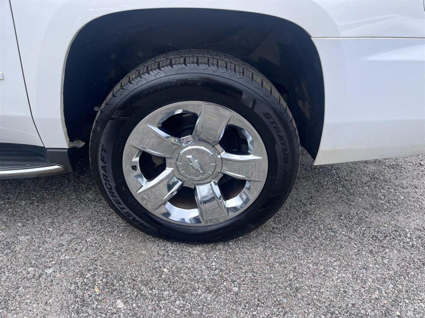 2015 White /Taupe Chevrolet Suburban (1GNSKKKC2FR) with an 5.3l V8 DI VVT Flex 5.3l engine, Automatic transmission, located at 745 East Steele Rd., West Columbia, SC, 29170, (803) 755-9148, 33.927212, -81.148483 - Special Internet Price! 2015 Chevrolet Suburban 1500 LTZ with Bluetooth, Backup camera, Other Apps, Cruise control, Sunroof, Leather interior, Powered driver seat, 3rd row seating, Dual rear entertainment, Powered liftgate, Powered windows, Powered door locks, Plus more! - Photo#43