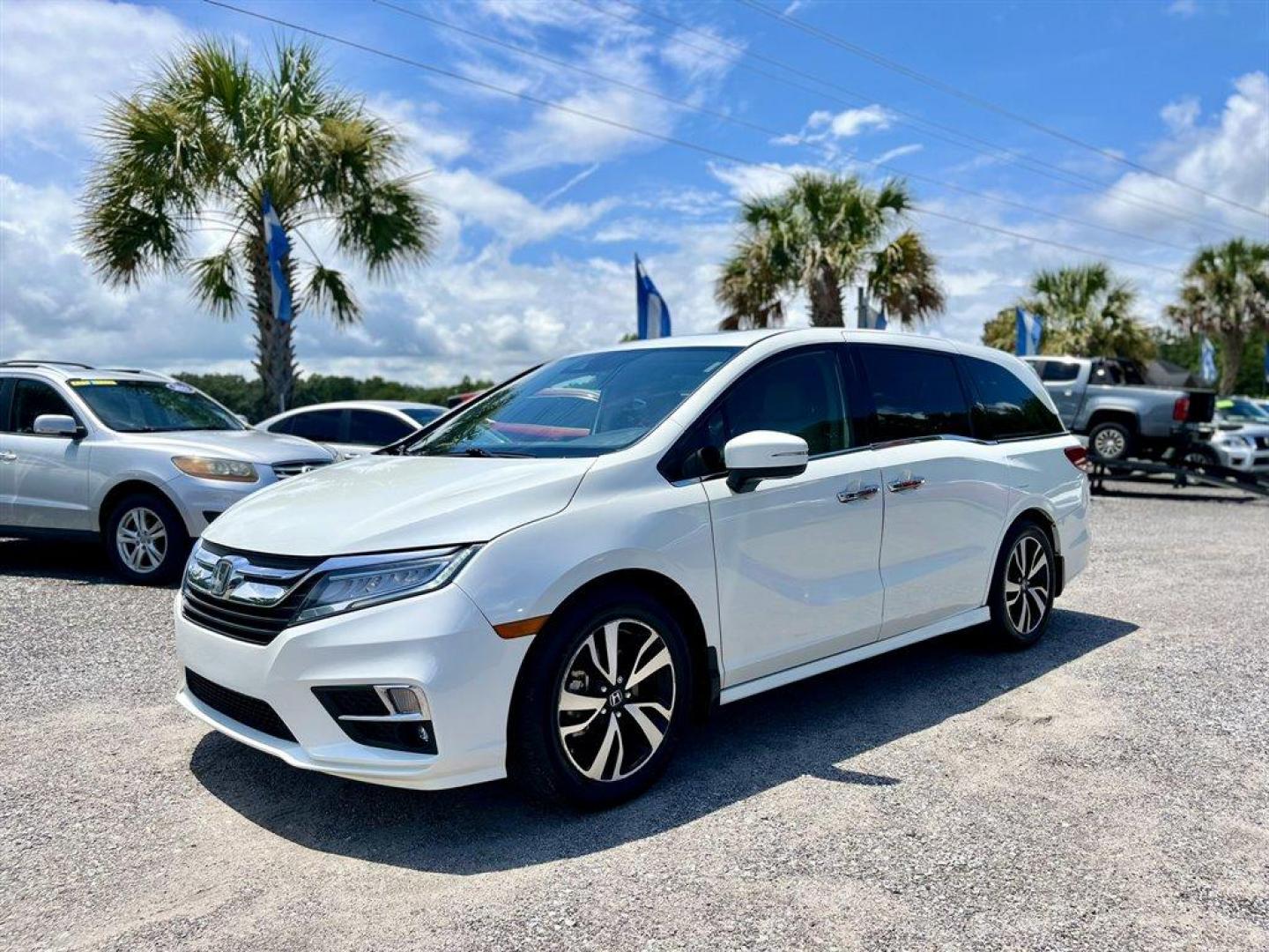 2019 White /Taupe Honda Odyssey (5FNRL6H93KB) with an 3.5l V6 MPI Sohc Vtec 3.5 engine, Automatic transmission, located at 745 East Steele Rd., West Columbia, SC, 29170, (803) 755-9148, 33.927212, -81.148483 - Special Internet Price! 2019 Honda Odyssey Elite with Bluetooth, Cruise control, Backup camera, Navigation, Sunroof, Heating and cooling front seats, Leather interior, Cab view camera, 3rd row seating, Rear attached vacuum, Powered liftgate, Powered windows, Powered door locks, Plus more! - Photo#0