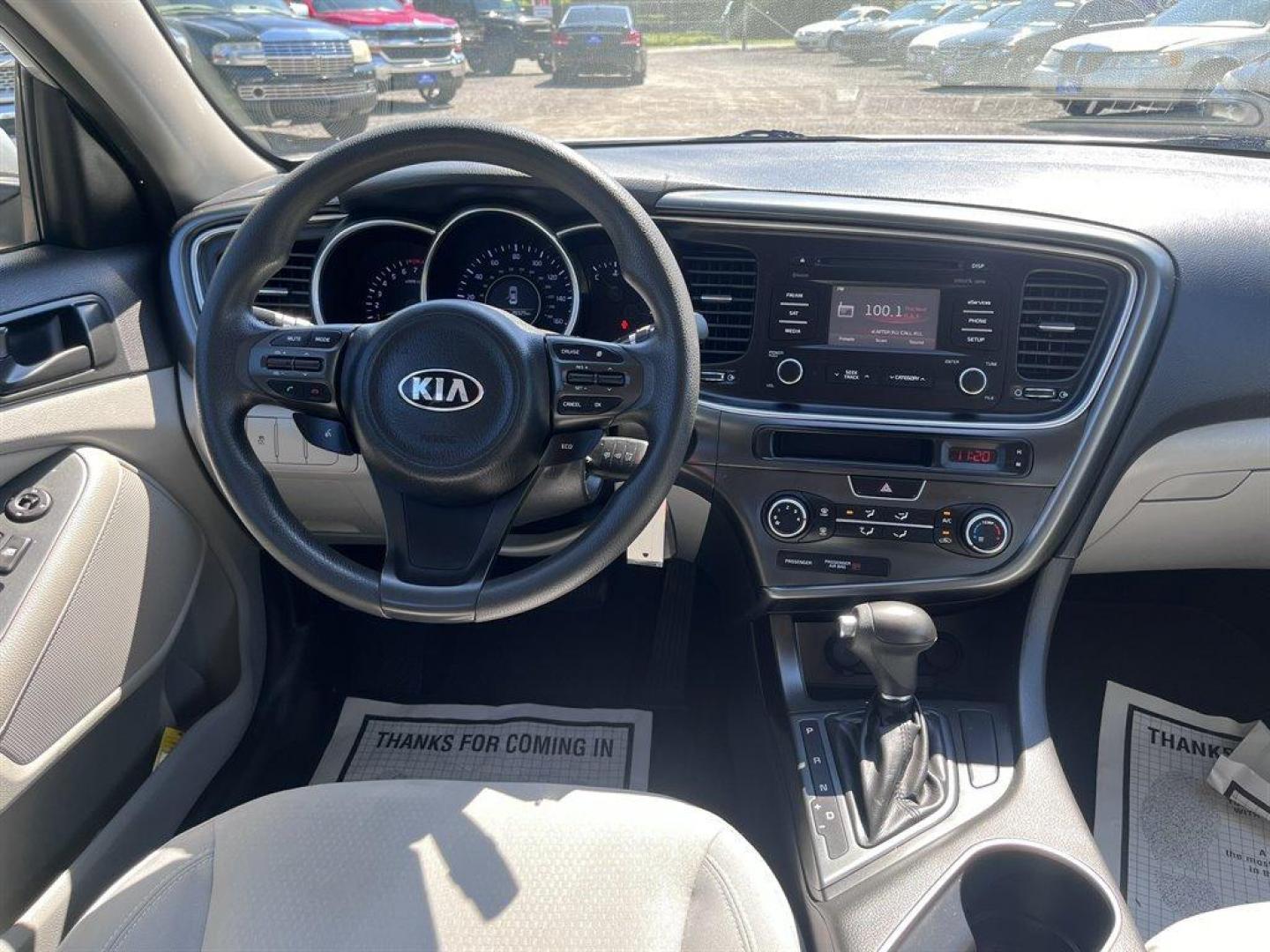 2014 White /Grey Kia Optima (5XXGM4A73EG) with an 2.4l I-4 DI Dohc 2.4l engine, Automatic transmission, located at 745 East Steele Rd., West Columbia, SC, 29170, (803) 755-9148, 33.927212, -81.148483 - Special Internet Price! 2014 Kia Optima with AM/FM radio, Backup camera, Cruise control, Cloth interior, Powered windows, Powered door locks, Keyless entry, Plus more! - Photo#4