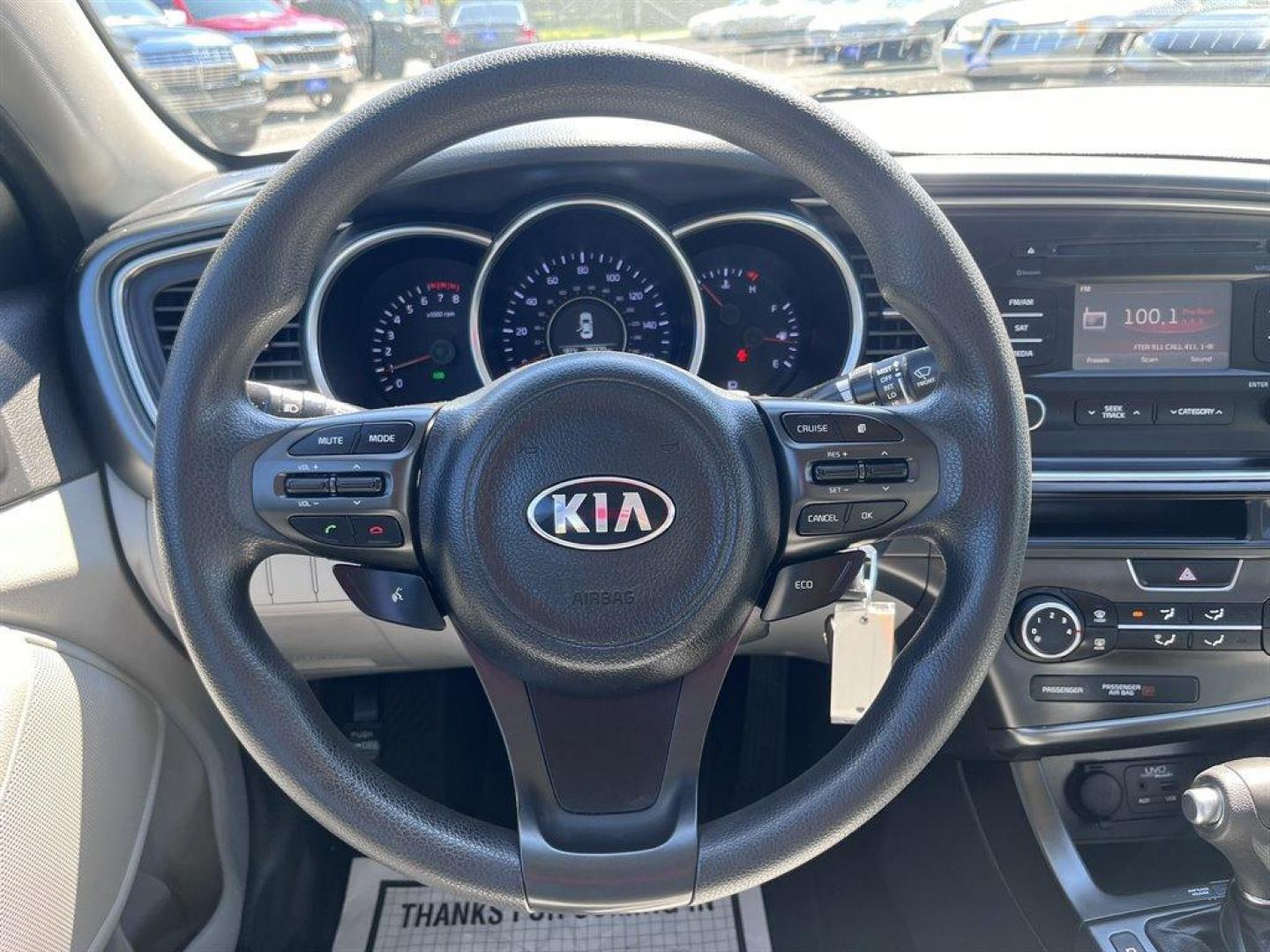 2014 White /Grey Kia Optima (5XXGM4A73EG) with an 2.4l I-4 DI Dohc 2.4l engine, Automatic transmission, located at 745 East Steele Rd., West Columbia, SC, 29170, (803) 755-9148, 33.927212, -81.148483 - Special Internet Price! 2014 Kia Optima with AM/FM radio, Backup camera, Cruise control, Cloth interior, Powered windows, Powered door locks, Keyless entry, Plus more! - Photo#5