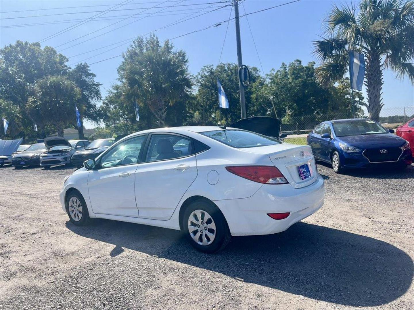 2017 White /Grey Hyundai Accent (KMHCT4AE7HU) with an 1.6l I-4 DI Dohc Cvvt 1.6 engine, Automatic transmission, located at 745 East Steele Rd., West Columbia, SC, 29170, (803) 755-9148, 33.927212, -81.148483 - Special Internet Price! 2017 Hyundai Accent with AM/FM radio, Manual air conditioning, Cloth interior, Powered windows, Powered door locks, Plus more! - Photo#1