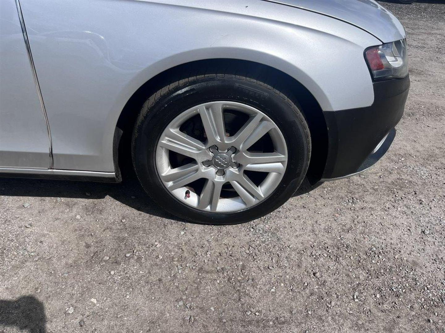 2010 Silver /Black Audi A4 (WAUBFAFL3AN) with an 2.0l I-4 FSI Dohc T/C 2.0 engine, Automatic transmission, located at 745 East Steele Rd., West Columbia, SC, 29170, (803) 755-9148, 33.927212, -81.148483 - Special Internet Price! 2010 Audi A4 Premium with AM/FM radio, Cruise control, Sunroof, Manual air conditioning, Keyless entry, Leather interior, Powered front seats, Powered windows, Powered door locks, Plus more! - Photo#34