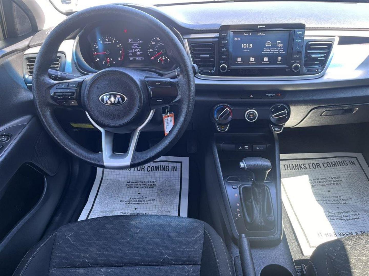 2020 White /Black Kia Rio (3KPA24AD7LE) with an 1.6l I-4 DI Dohc Cvvt 1.6 engine, Automatic transmission, located at 745 East Steele Rd., West Columbia, SC, 29170, (803) 755-9148, 33.927212, -81.148483 - Special Internet Price! 2020 Kia Rio LX with AM/FM radio, Backup camera, Cruise control, Manual air conditioning, Cloth interior, Powered windows, Powered door locks, Plus more! - Photo#4