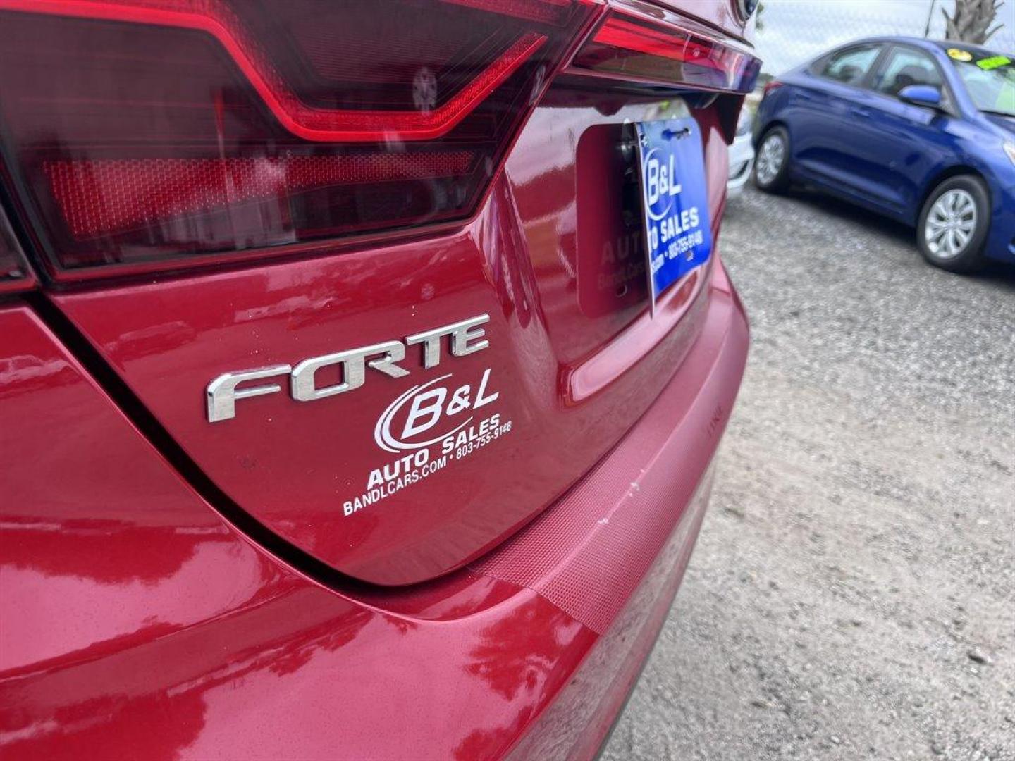 2019 Red /Black Kia Forte (3KPF34AD3KE) with an 2.0l I-4 MPI Dohc 2.0l engine, Automatic transmission, located at 745 East Steele Rd., West Columbia, SC, 29170, (803) 755-9148, 33.927212, -81.148483 - Special Internet Price! 2019 Kia Forte S with Bluetooth, Backup camera, Cruise control, Sunroof, Cloth interior, Powered windows, Powered door locks, Plus more! - Photo#31