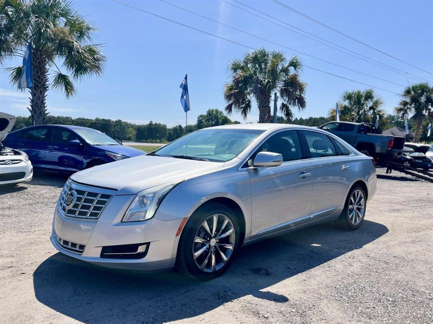 2013 Silver /Black Cadillac XTS (2G61N5S3XD9) with an 3.6l V6 DI Dohc 3.6l engine, Automatic transmission, located at 745 East Steele Rd., West Columbia, SC, 29170, (803) 755-9148, 33.927212, -81.148483 - Special Internet Price! 2013 Cadillac XTS Luxury with AM/FM radio, Cruise control, Leather interior, Powered front seats, Push to start, Keyless entry, Powered windows, Powered door locks, Plus more! - Photo#0