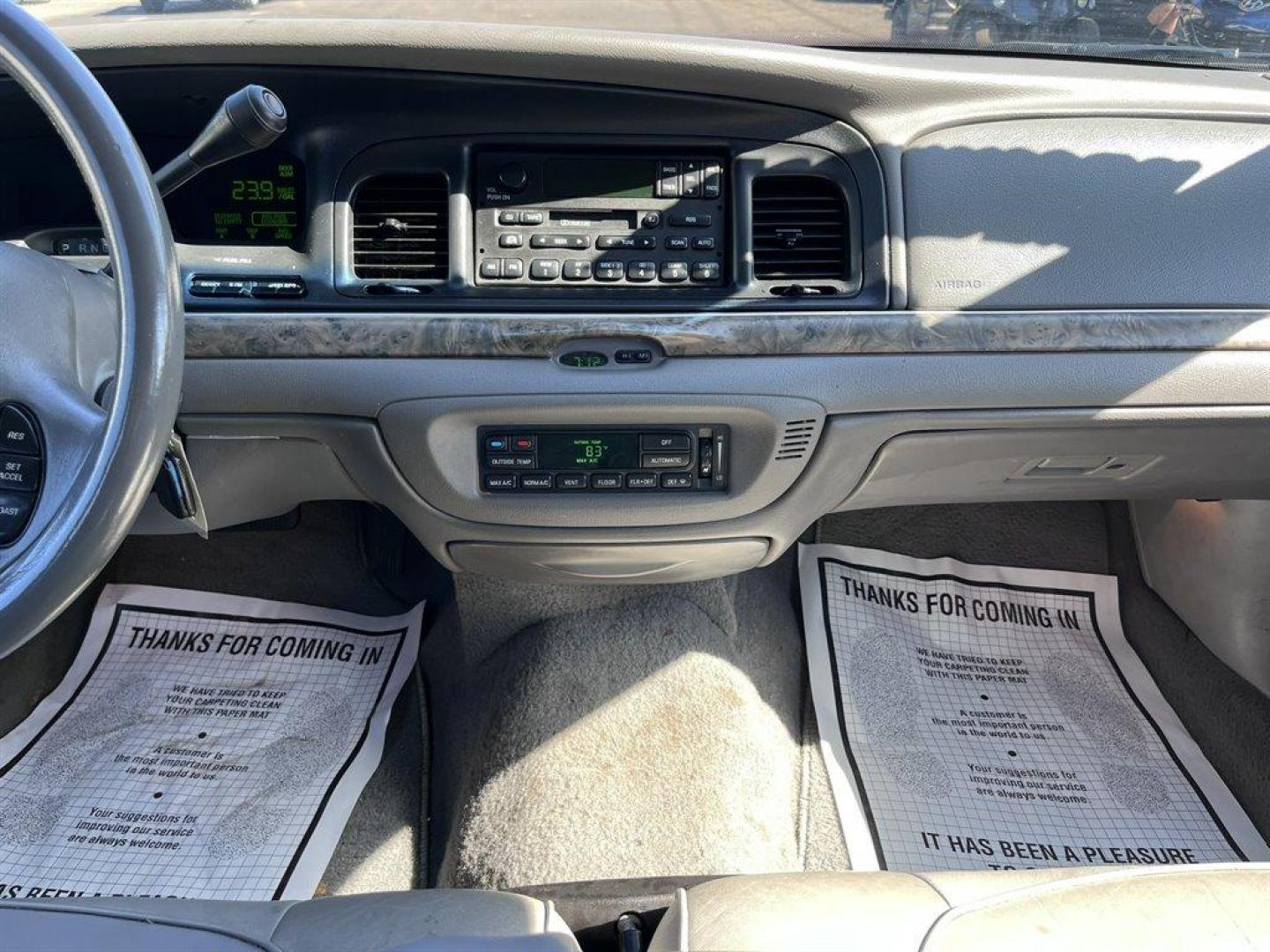 2000 Burgundy /Grey Ford Crown Victoria (2FAFP74W2YX) with an 4.6l V8 EFI Sohc 4.6l engine, Automatic transmission, located at 745 East Steele Rd., West Columbia, SC, 29170, (803) 755-9148, 33.927212, -81.148483 - Special Internet Price! 2000 Ford Crown Victoria LX with AM/FM stereo, Remote keyless entry, Air conditioning, Leather interior, Powered front seats, Powered windows, Powered door locks, Plus more! - Photo#10