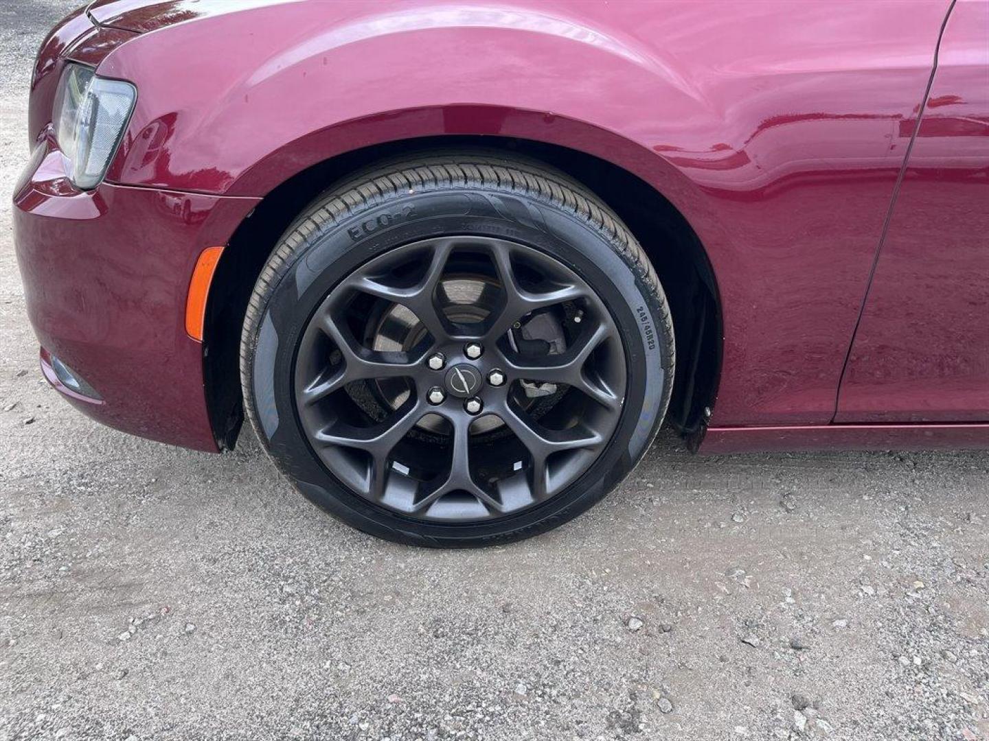 2019 Burgundy /Black Chrysler 300 (2C3CCABG3KH) with an 3.6l V6 MPI Dohc VVT Flex engine, Automatic transmission, located at 745 East Steele Rd., West Columbia, SC, 29170, (803) 755-9148, 33.927212, -81.148483 - Special Internet Price! 2019 Chrysler 300 with Bluetooth, Backup camera, Navigation, Cruise control, Push to start, Keyless entry, Leather interior, Heated front seats, Powered front seats, Powered windows, Powered door locks, Plus more! - Photo#35