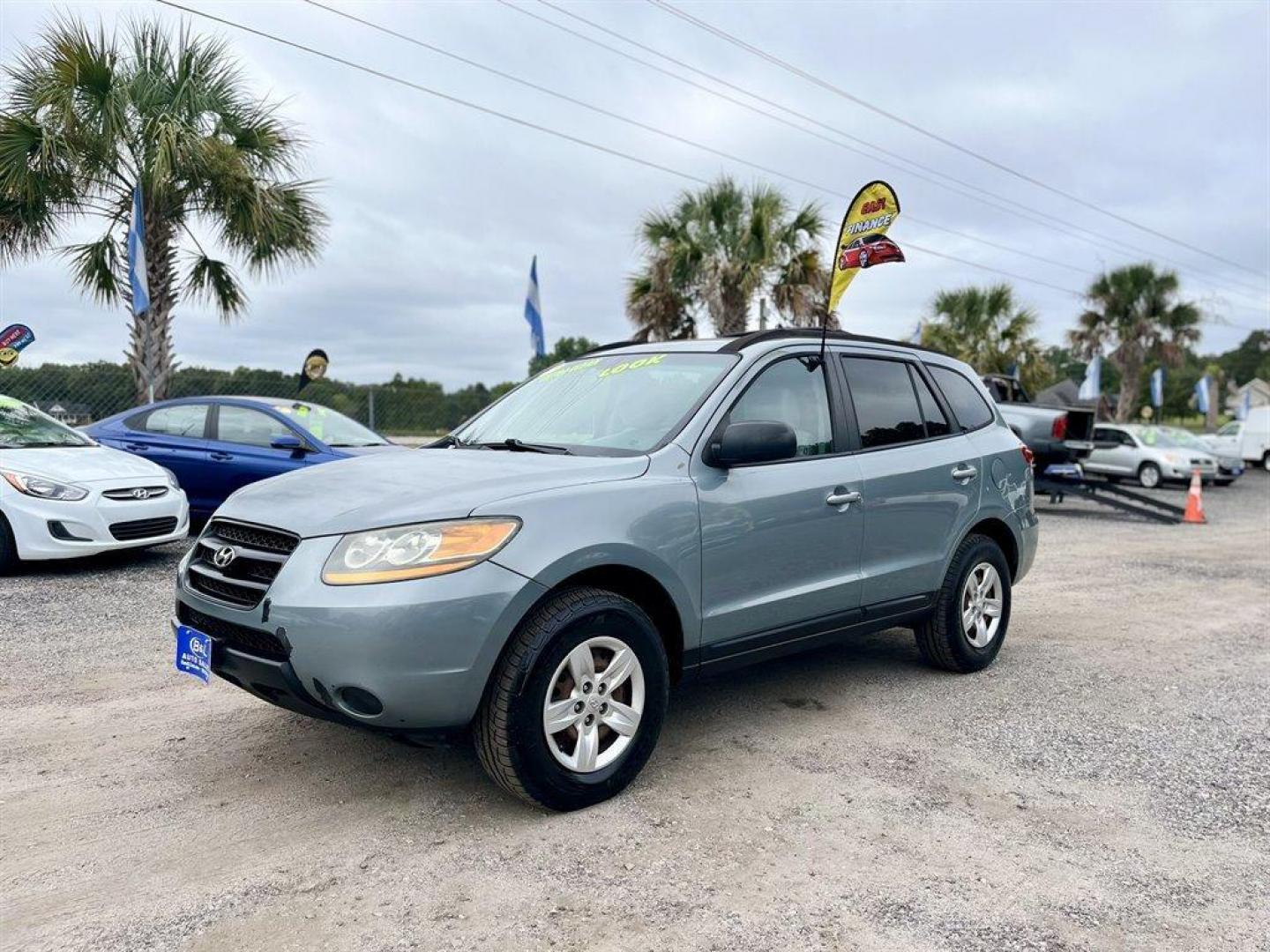 2009 Grey /Grey Hyundai Santa FE (5NMSG13D49H) with an 2.7l V6 MPI Dohc 2.7l engine, Automatic transmission, located at 745 East Steele Rd., West Columbia, SC, 29170, (803) 755-9148, 33.927212, -81.148483 - Special Internet Price! 2009 Hyundai Santa Fe GLS with AM/FM radio, Cruise control, Manual air conditioning, Cloth interior, Power windows, Powered door locks, Plus more! - Photo#0