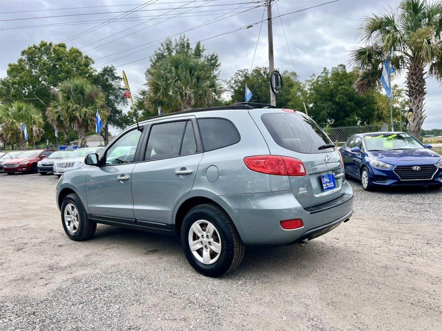 2009 Grey /Grey Hyundai Santa FE (5NMSG13D49H) with an 2.7l V6 MPI Dohc 2.7l engine, Automatic transmission, located at 745 East Steele Rd., West Columbia, SC, 29170, (803) 755-9148, 33.927212, -81.148483 - Special Internet Price! 2009 Hyundai Santa Fe GLS with AM/FM radio, Cruise control, Manual air conditioning, Cloth interior, Power windows, Powered door locks, Plus more! - Photo#1