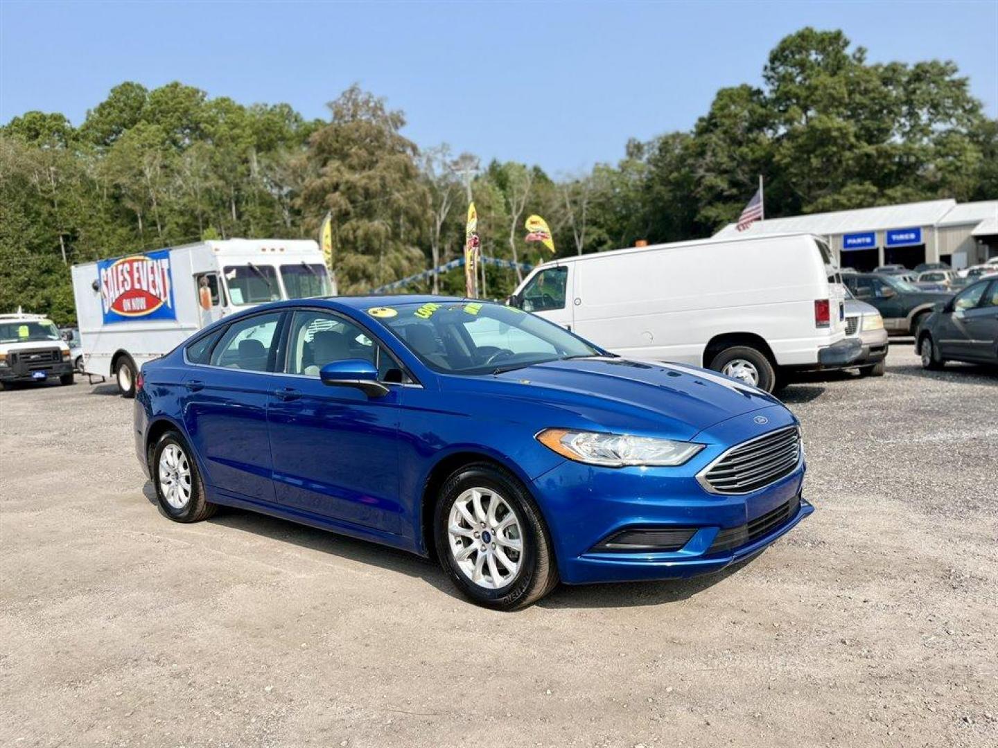 2018 Blue /Tan Ford Fusion (3FA6P0G70JR) with an 2.5l I-4 Smpi Dohc 2.5l engine, Automatic transmission, located at 745 East Steele Rd., West Columbia, SC, 29170, (803) 755-9148, 33.927212, -81.148483 - Special Internet Price! 2018 Ford Fusion with AM/FM radio, Bluetooth, Backup camera, Cruise control, Push to start, Automatic air conditioning, Powered windows, Powered door locks, Plus more! - Photo#6