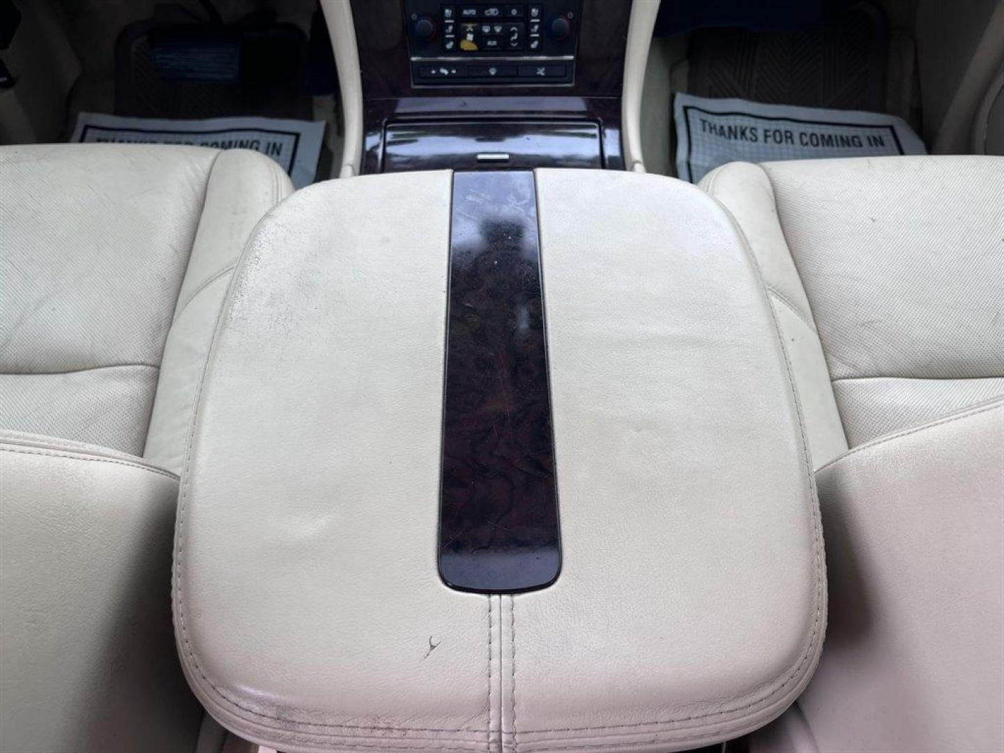 2008 White /Taupe Cadillac Escalade (1GYEC63828R) with an 6.2l V8 SFI OHV HO 6.2l engine, Automatic transmission, located at 745 East Steele Rd., West Columbia, SC, 29170, (803) 755-9148, 33.927212, -81.148483 - Special Internet Price! 2008 Cadillac Escalade with AM/FM radio, Backup camera, Navigation, Keyless entry, 3rd row seating, Rear entertainment, Sunroof, Leather interior, Powered windows, Powered door locks, Plus more! - Photo#18