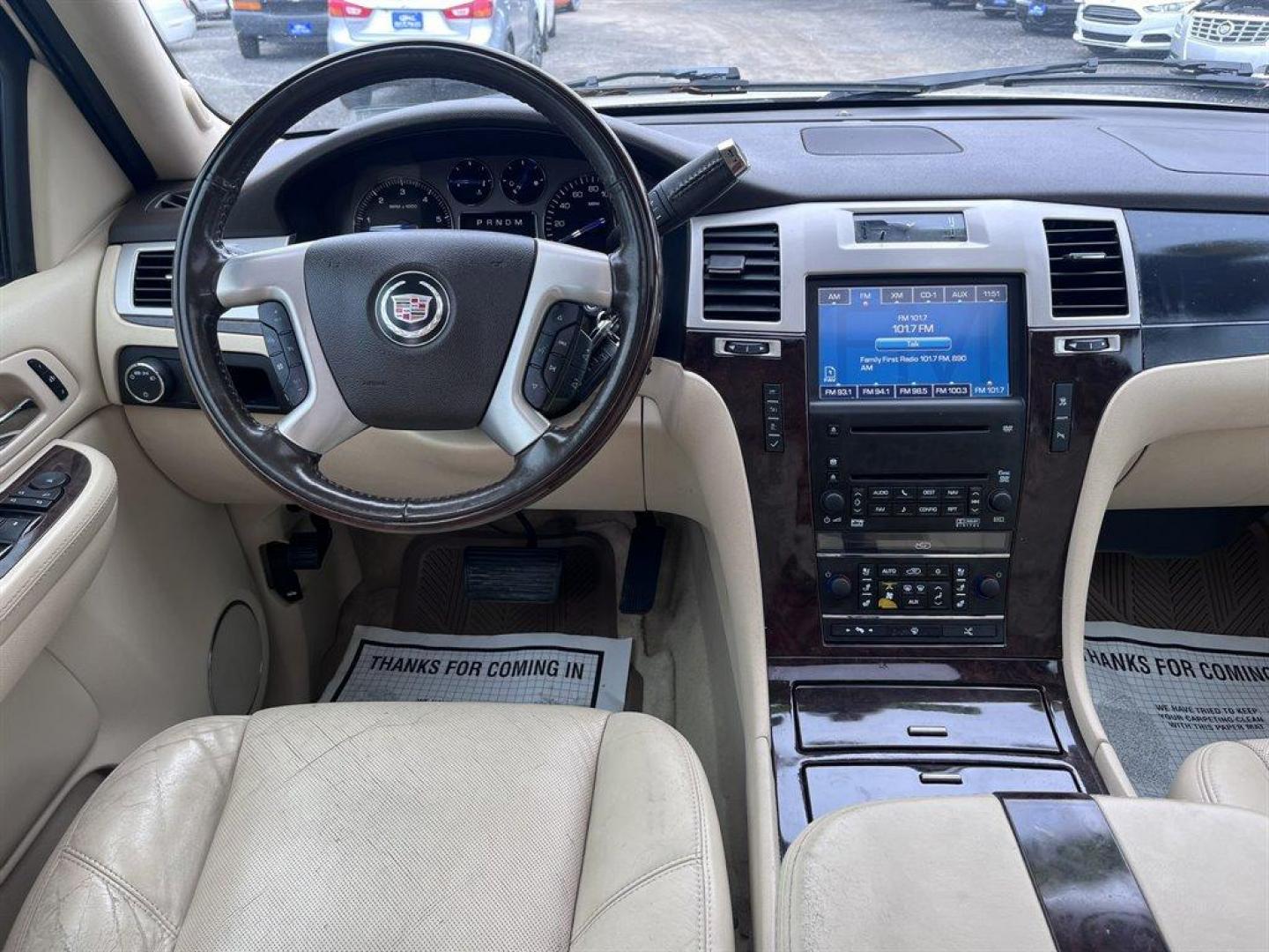 2008 White /Taupe Cadillac Escalade (1GYEC63828R) with an 6.2l V8 SFI OHV HO 6.2l engine, Automatic transmission, located at 745 East Steele Rd., West Columbia, SC, 29170, (803) 755-9148, 33.927212, -81.148483 - Special Internet Price! 2008 Cadillac Escalade with AM/FM radio, Backup camera, Navigation, Keyless entry, 3rd row seating, Rear entertainment, Sunroof, Leather interior, Powered windows, Powered door locks, Plus more! - Photo#8