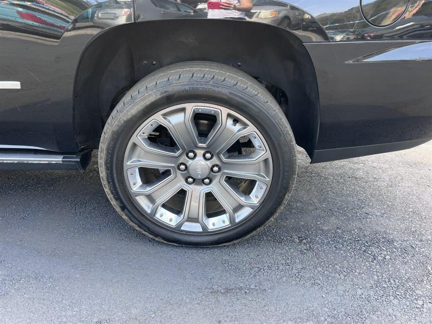 2016 Black /Black GMC Yukon (1GKS2CKJ8GR) with an 6.2l V8 DI OHV VVT S/C 6. engine, Automatic transmission, located at 745 East Steele Rd., West Columbia, SC, 29170, (803) 755-9148, 33.927212, -81.148483 - Special Internet Price! 2016 GMC Yukon with Bluetooth, AM/FM radio, Backup camera, Cruise control, Navigation, Sunroof, Leather interior, Rear entertainment, First and second row heated seats, Powered third row, Powered running boards, Powered liftgate, Powered windows, Powered door locks, Plus more - Photo#46