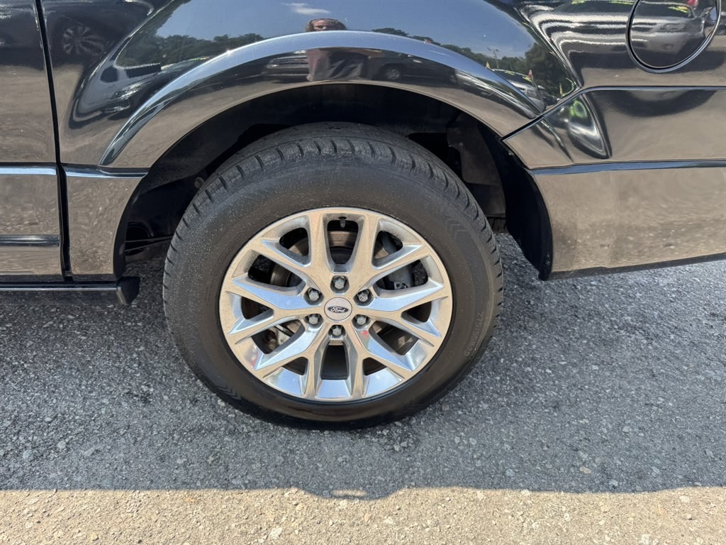 2015 Black /Black Ford Expedition EL (1FMJK1KT0FE) with an 3.5l V6 DI T/C Ecoboost 3 engine, Automatic transmission, located at 745 East Steele Rd., West Columbia, SC, 29170, (803) 755-9148, 33.927212, -81.148483- Photo#34