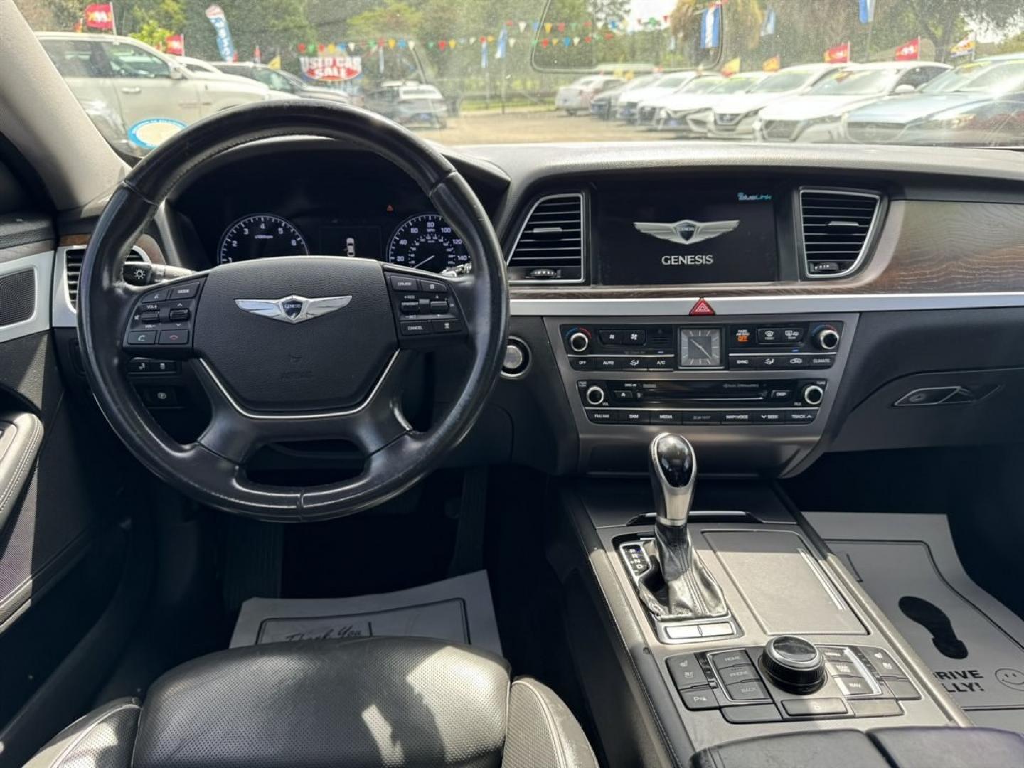 2015 White /Black Hyundai Genesis (KMHGN4JE2FU) with an 3.8l V6 DI Dohc Cvvt 3.8l engine, Automatic transmission, located at 745 East Steele Rd., West Columbia, SC, 29170, (803) 755-9148, 33.927212, -81.148483- Photo#6