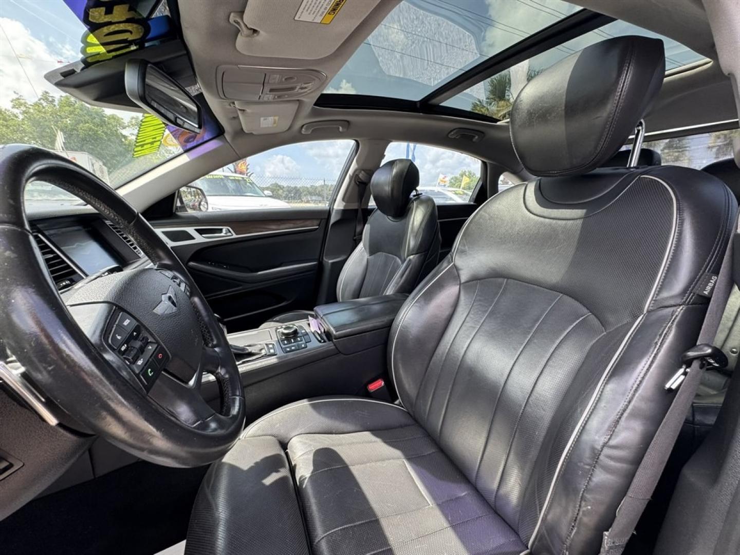 2015 White /Black Hyundai Genesis (KMHGN4JE2FU) with an 3.8l V6 DI Dohc Cvvt 3.8l engine, Automatic transmission, located at 745 East Steele Rd., West Columbia, SC, 29170, (803) 755-9148, 33.927212, -81.148483- Photo#18