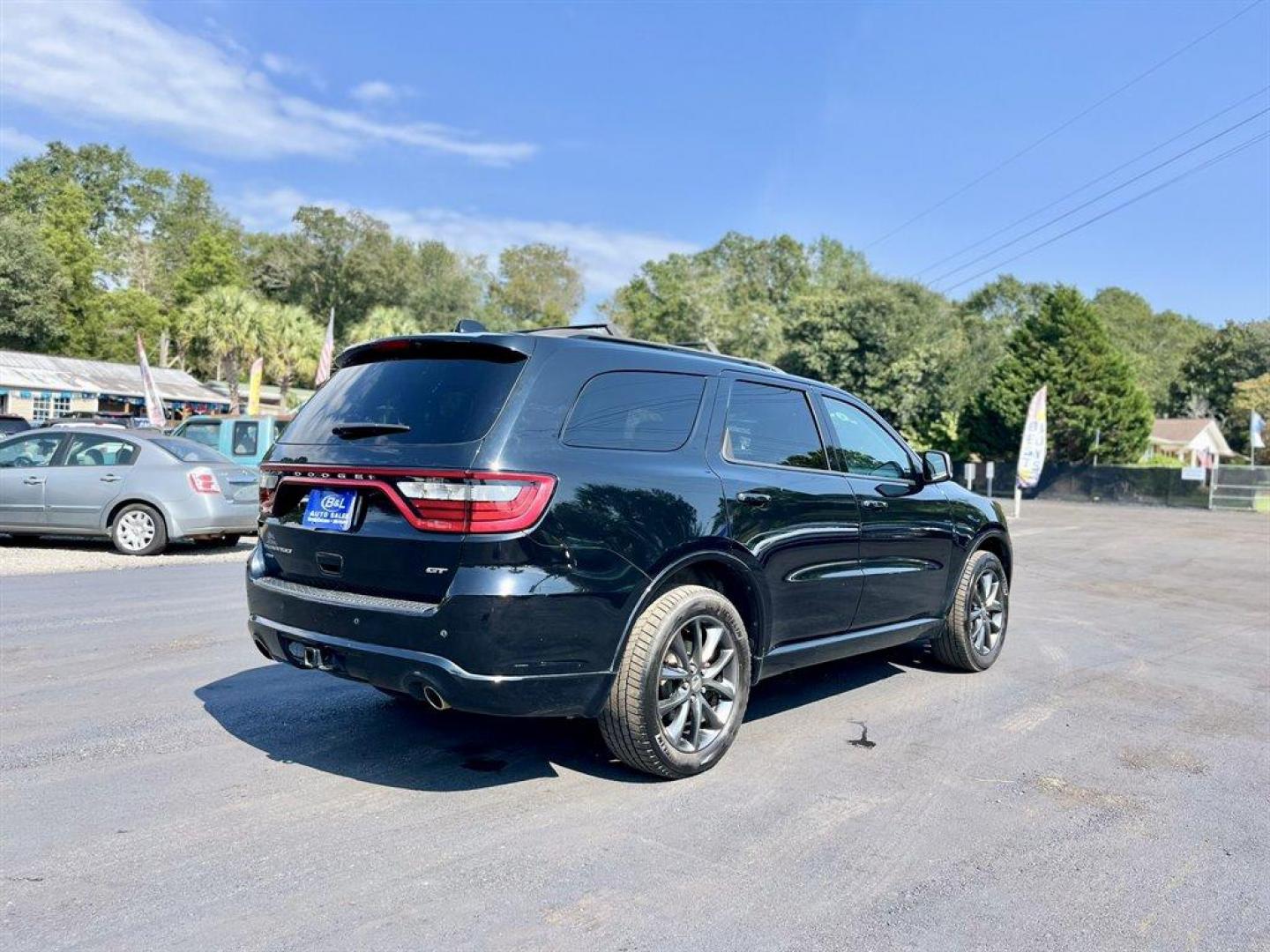 2017 Black /Black Dodge Durango (1C4RDJDG1HC) with an 3.6l V6 MPI Dohc 3.6l engine, Automatic transmission, located at 745 East Steele Rd., West Columbia, SC, 29170, (803) 755-9148, 33.927212, -81.148483 - Special Internet Price! 2017 Dodge Durango with Bluetooth, AM/FM radio, Backup camera, Navigation, Cruise control, Third row seating, Leather interior, Sunroof, Push to start, Keyless entry, Powered liftgate, Powered windows, Powered door locks, Plus more! - Photo#4