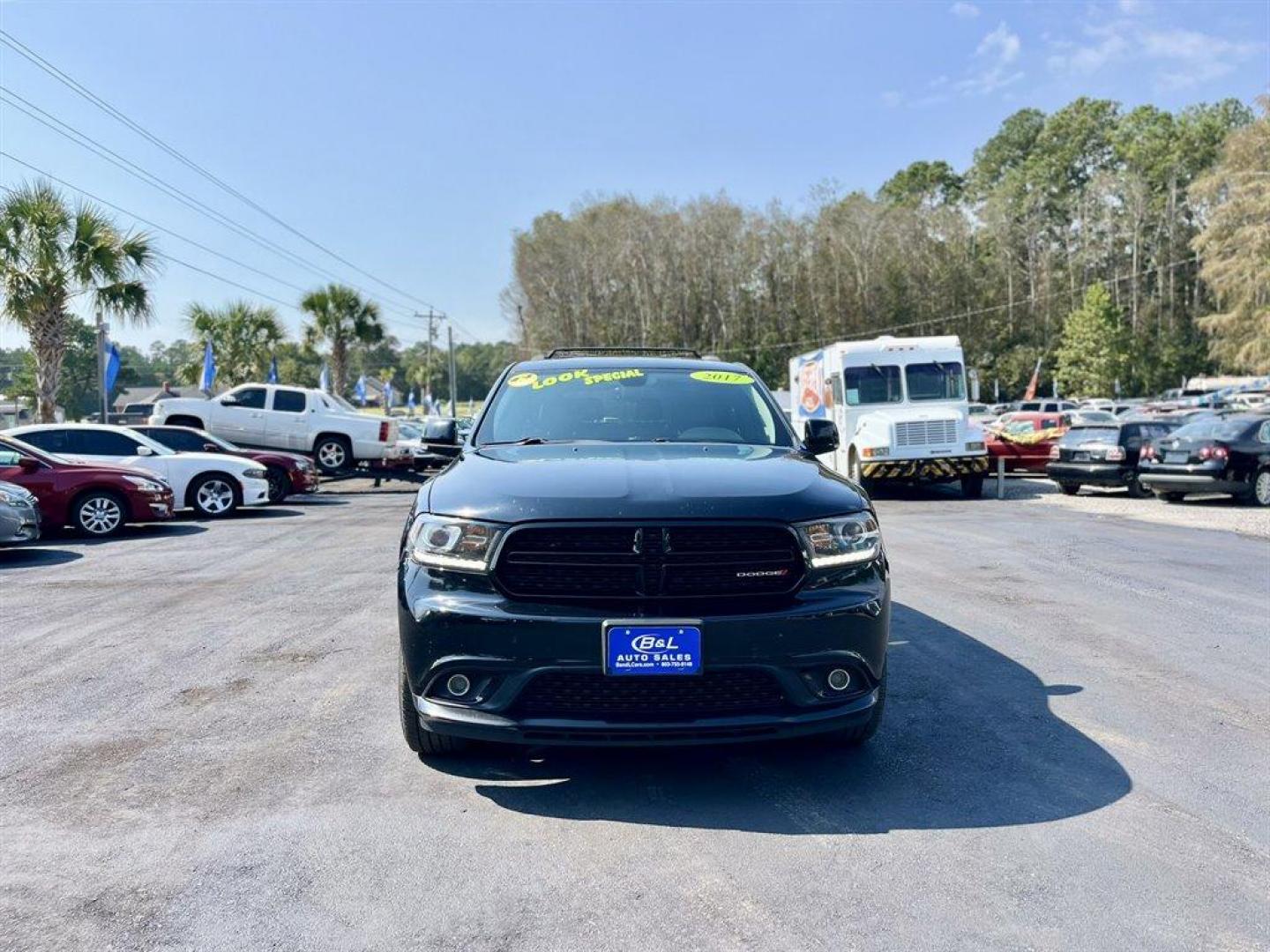 2017 Black /Black Dodge Durango (1C4RDJDG1HC) with an 3.6l V6 MPI Dohc 3.6l engine, Automatic transmission, located at 745 East Steele Rd., West Columbia, SC, 29170, (803) 755-9148, 33.927212, -81.148483 - Special Internet Price! 2017 Dodge Durango with Bluetooth, AM/FM radio, Backup camera, Navigation, Cruise control, Third row seating, Leather interior, Sunroof, Push to start, Keyless entry, Powered liftgate, Powered windows, Powered door locks, Plus more! - Photo#7