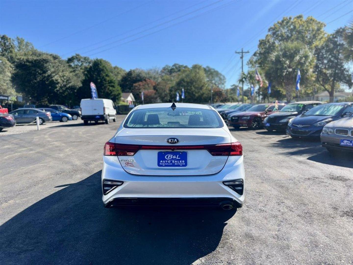 2021 Silver /Black Kia Forte (3KPF24AD1ME) with an 2.0l I-4 MPI Dohc 2.0l engine, Automatic transmission, located at 745 East Steele Rd., West Columbia, SC, 29170, (803) 755-9148, 33.927212, -81.148483 - Special Internet Price! 2021 Kia Forte with AM/FM/MP3 Audio System, 2 LCD Monitors In The Front, Cruise Control, Backup Camera, Manual Air Conditioning, Keyless Entry, Front Bucket Seats, Cloth Seats, Bench Rear Seat, Powered Windows, Powered Door Locks, Plus More! - Photo#3