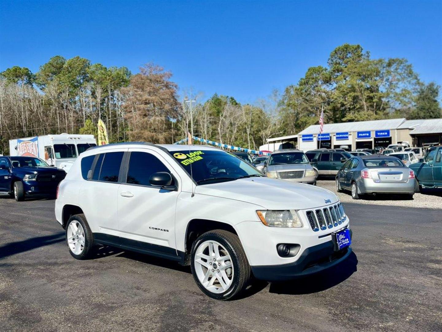 2013 White /Tan Jeep Compass (1C4NJCCB1DD) with an 2.4l I-4 SFI Dohc 2.4l engine, Automatic transmission, located at 745 East Steele Rd., West Columbia, SC, 29170, (803) 755-9148, 33.927212, -81.148483 - Special Internet Price! 2013 Jeep Compass with AM/FM radio, Cruise control, Manual air conditioning, Keyless entry, Powered driver seat, Leather interior, Powered windows, Powered door locks, Plus more! - Photo#6