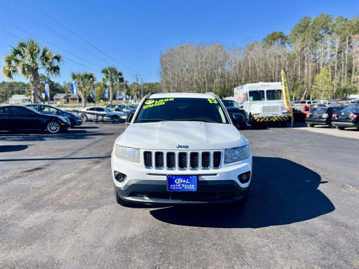 2013 White /Tan Jeep Compass (1C4NJCCB1DD) with an 2.4l I-4 SFI Dohc 2.4l engine, Automatic transmission, located at 745 East Steele Rd., West Columbia, SC, 29170, (803) 755-9148, 33.927212, -81.148483 - Special Internet Price! 2013 Jeep Compass with AM/FM radio, Cruise control, Manual air conditioning, Keyless entry, Powered driver seat, Leather interior, Powered windows, Powered door locks, Plus more! - Photo#7