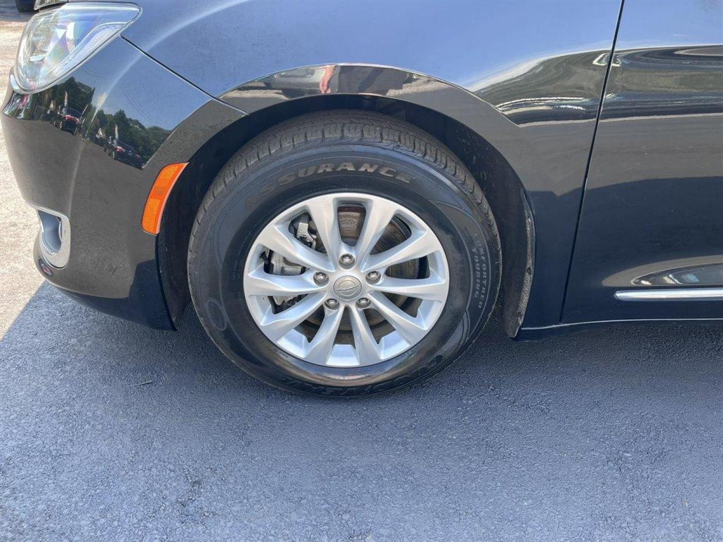 2019 Black /Black Chrysler Pacifica (2C4RC1BG5KR) with an 3.6l V6 MPI Dohc 3.6l engine, Automatic transmission, located at 745 East Steele Rd., West Columbia, SC, 29170, (803) 755-9148, 33.927212, -81.148483 - Special Internet Price! 2019 Chrysler Pacifica with Bluetooth, AM/FM radio, Cruise control, Backup camera, Push to start, Keyless entry, Leather interior, Third row seating, Powered rear sliding doors, Powered liftgate, Powered windows, Powered door locks, Plus more! - Photo#41