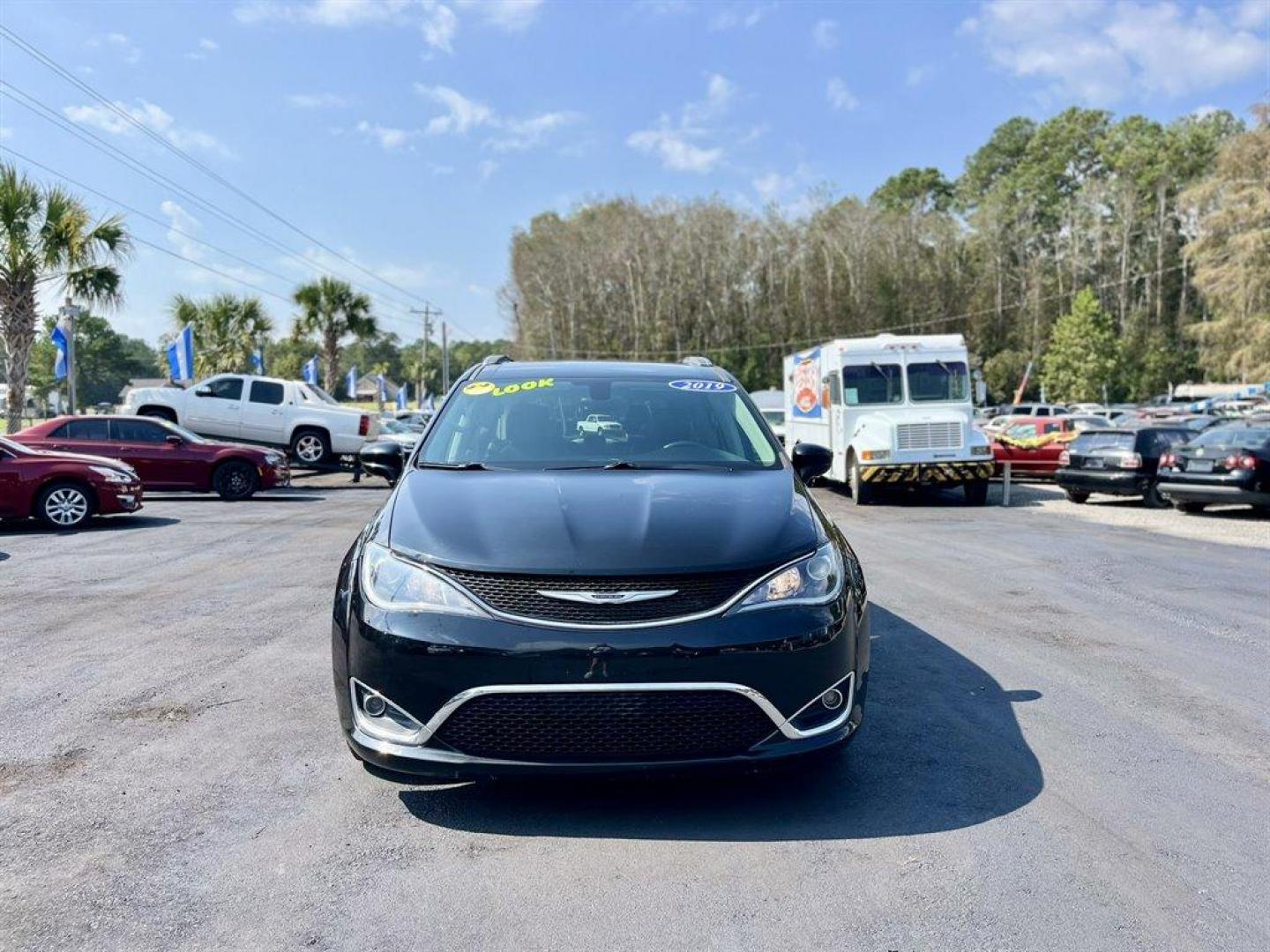 2019 Black /Black Chrysler Pacifica (2C4RC1BG5KR) with an 3.6l V6 MPI Dohc 3.6l engine, Automatic transmission, located at 745 East Steele Rd., West Columbia, SC, 29170, (803) 755-9148, 33.927212, -81.148483 - Special Internet Price! 2019 Chrysler Pacifica with Bluetooth, AM/FM radio, Cruise control, Backup camera, Push to start, Keyless entry, Leather interior, Third row seating, Powered rear sliding doors, Powered liftgate, Powered windows, Powered door locks, Plus more! - Photo#7