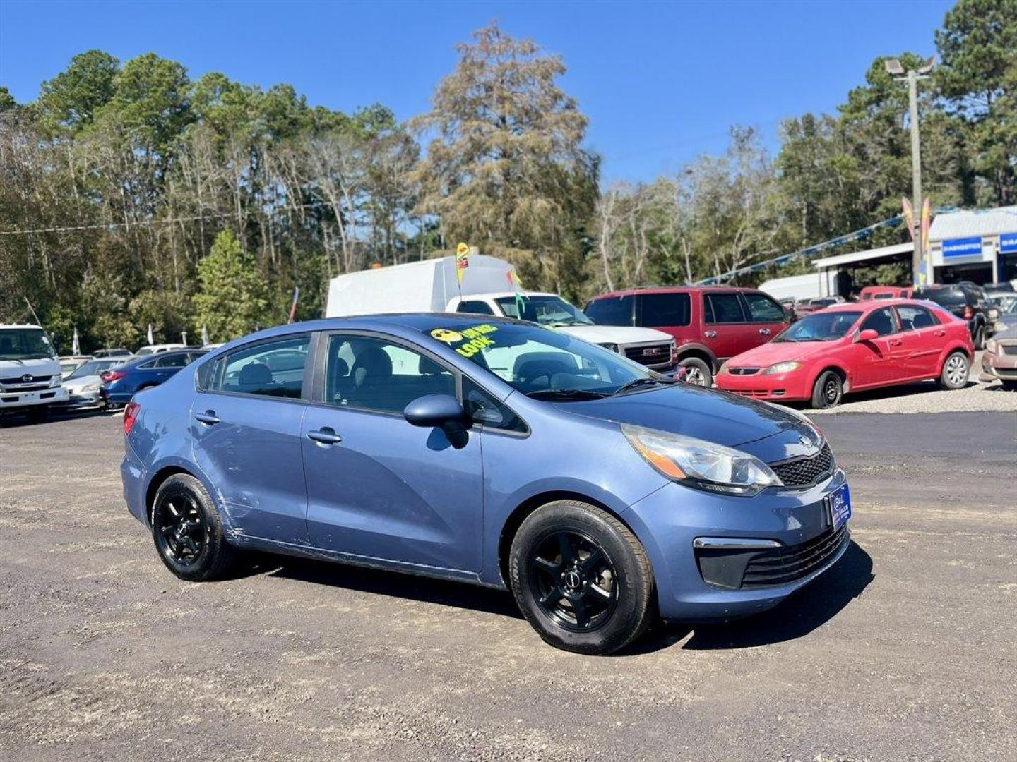 2016 Blue /Black Kia Rio (KNADM4A30G6) with an 1.6l I-4 DI Dohc Cvvt 1.6 engine, Automatic transmission, located at 745 East Steele Rd., West Columbia, SC, 29170, (803) 755-9148, 33.927212, -81.148483 - Special Internet Price! 2016 Kia Rio with AM/FM/CD MP3 Audio System, Manual Air Conditioning, 60-40 Folding Bench Rear Seat, Front Bucket Seats, Fabric Seats, Powered Windows, Powered Door Locks, Plus More! - Photo#6