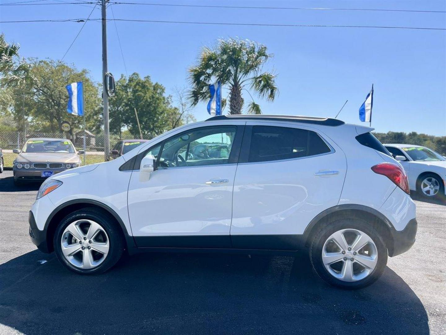 2016 White /Grey Buick Encore (KL4CJCSB5GB) with an 1.4l I-4 MFI Flex T/C HO engine, Automatic transmission, located at 745 East Steele Rd., West Columbia, SC, 29170, (803) 755-9148, 33.927212, -81.148483 - Special Internet Price! 2016 Buick Encore with AM/FM/SiriusXM stereo, Bluetooth for phone and music, Backup camera, Remote keyless entry, Memory seat, Dual-zone automatic air conditioning, Rear 60/40 split-bench, Powered windows, Powered door locks, Plus more! - Photo#1