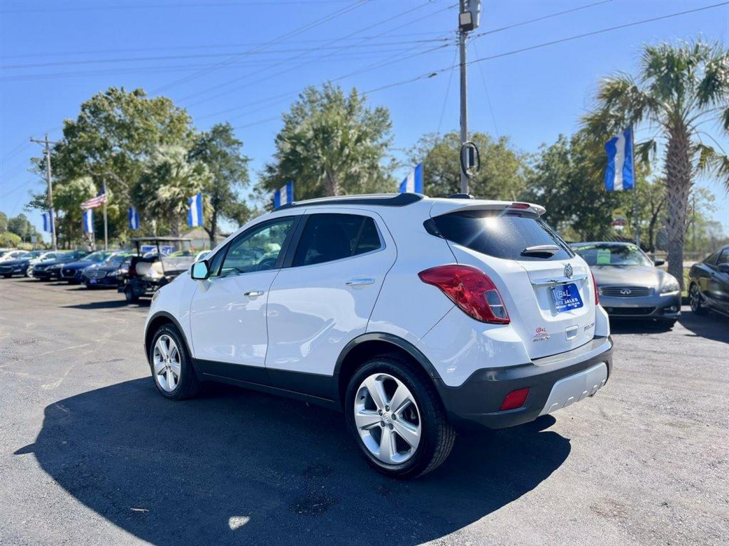 2016 White /Grey Buick Encore (KL4CJCSB5GB) with an 1.4l I-4 MFI Flex T/C HO engine, Automatic transmission, located at 745 East Steele Rd., West Columbia, SC, 29170, (803) 755-9148, 33.927212, -81.148483 - Special Internet Price! 2016 Buick Encore with AM/FM/SiriusXM stereo, Bluetooth for phone and music, Backup camera, Remote keyless entry, Memory seat, Dual-zone automatic air conditioning, Rear 60/40 split-bench, Powered windows, Powered door locks, Plus more! - Photo#2