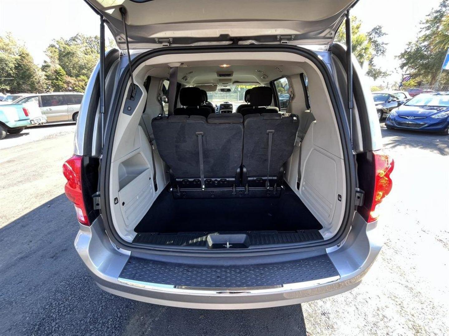 2016 Silver /Black Dodge Grand Caravan (2C4RDGCG8GR) with an 3.6l V6 MPI Dohc VVT Flex engine, Automatic transmission, located at 745 East Steele Rd., West Columbia, SC, 29170, (803) 755-9148, 33.927212, -81.148483 - Special Internet Price! 2016 Dodge Grand Caravan with AM/FM Radio, AUX port, Remote Keyless Entry, Cruise Control, Dual Zone Front Manual Air Conditioning, Cloth Interior, 2nd Row Bucket Seats, 2 Row Stow 'N Go, 60-40 Split-Bench 3rd Row Seats, Powered Liftgate, Powered Windows, Powered Door Locks, - Photo#34